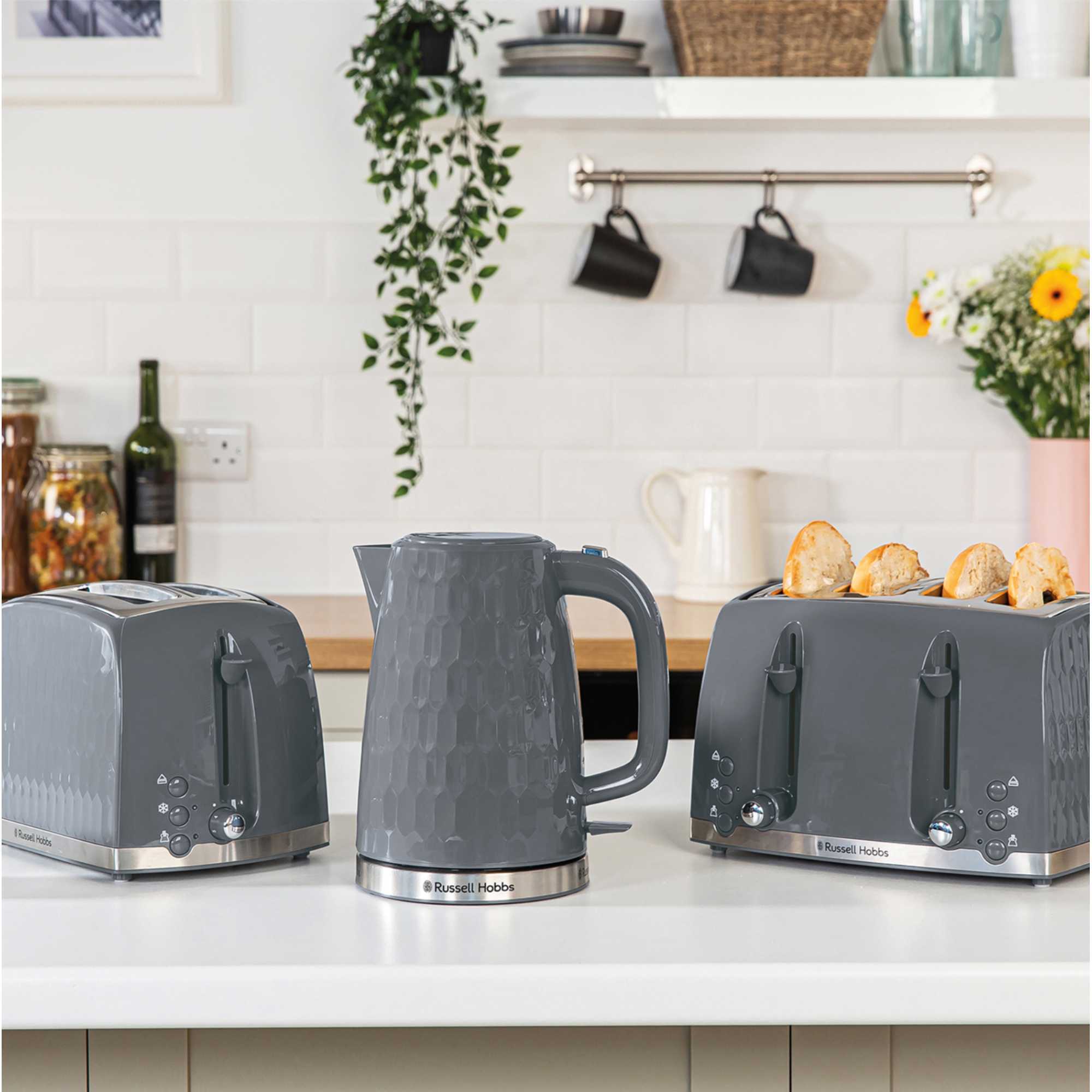Honeycomb 26053 1.7L 3000W Kettle