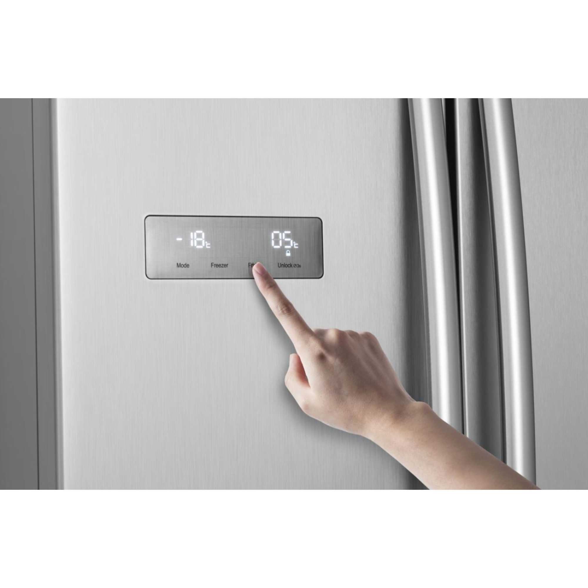 RS741N4WCE 578L American Style Fridge Freezer