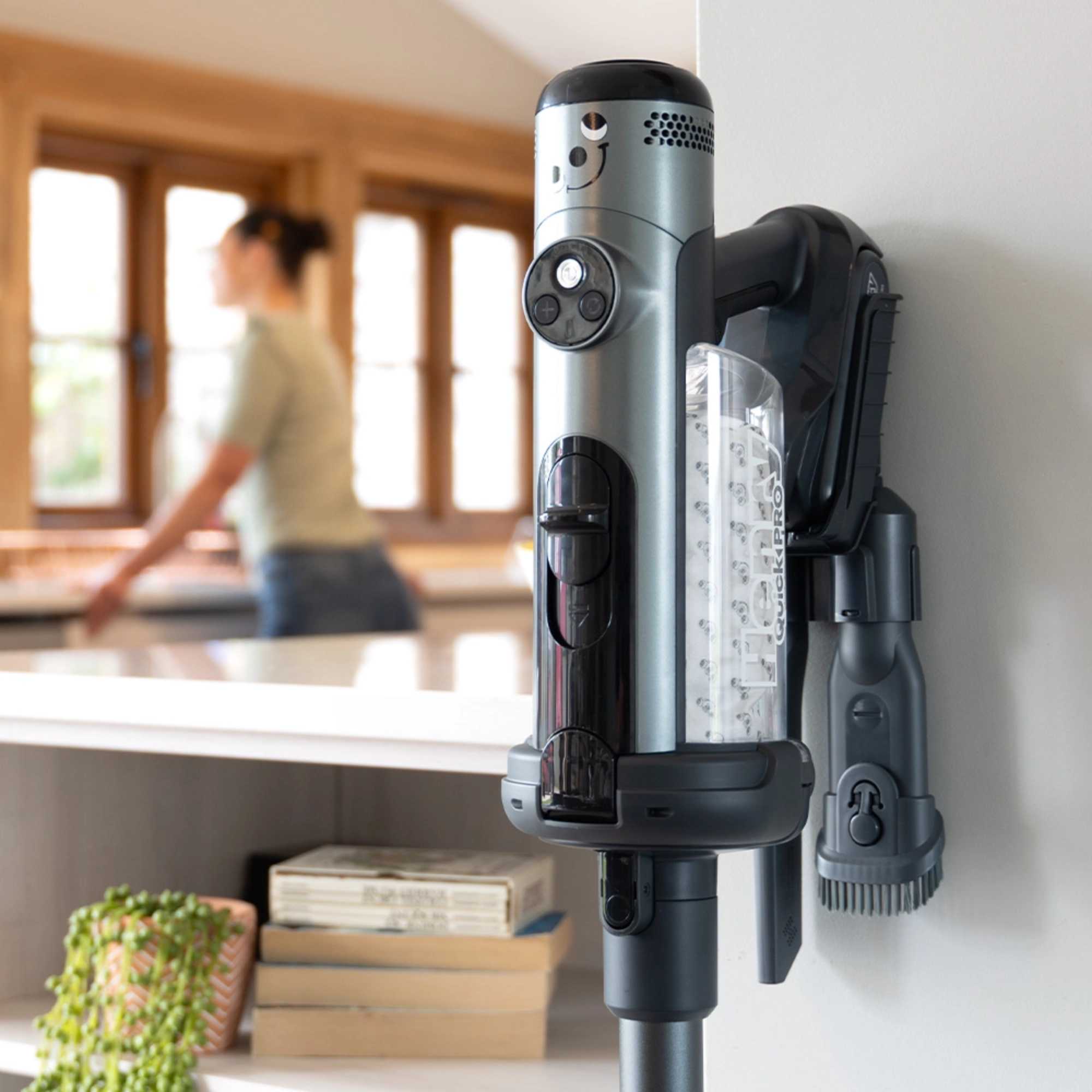 Quick PRO Cordless Vacuum Cleaner - Graphite