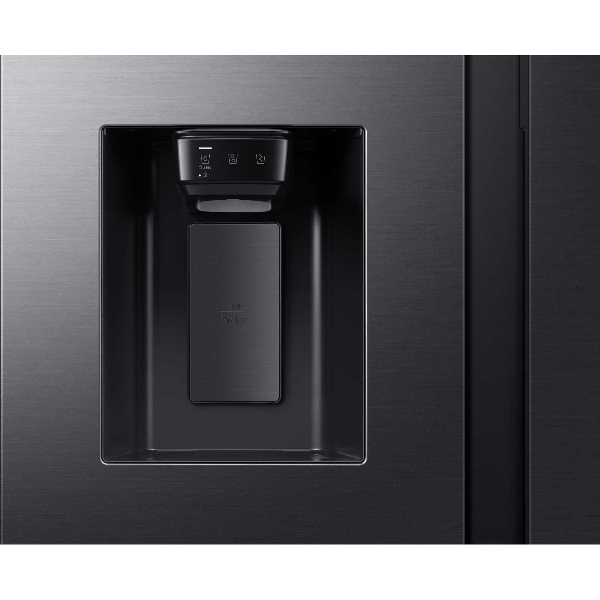 Series 7 SpaceMax American Fridge Freezer - Black - RS70F66KCFEU