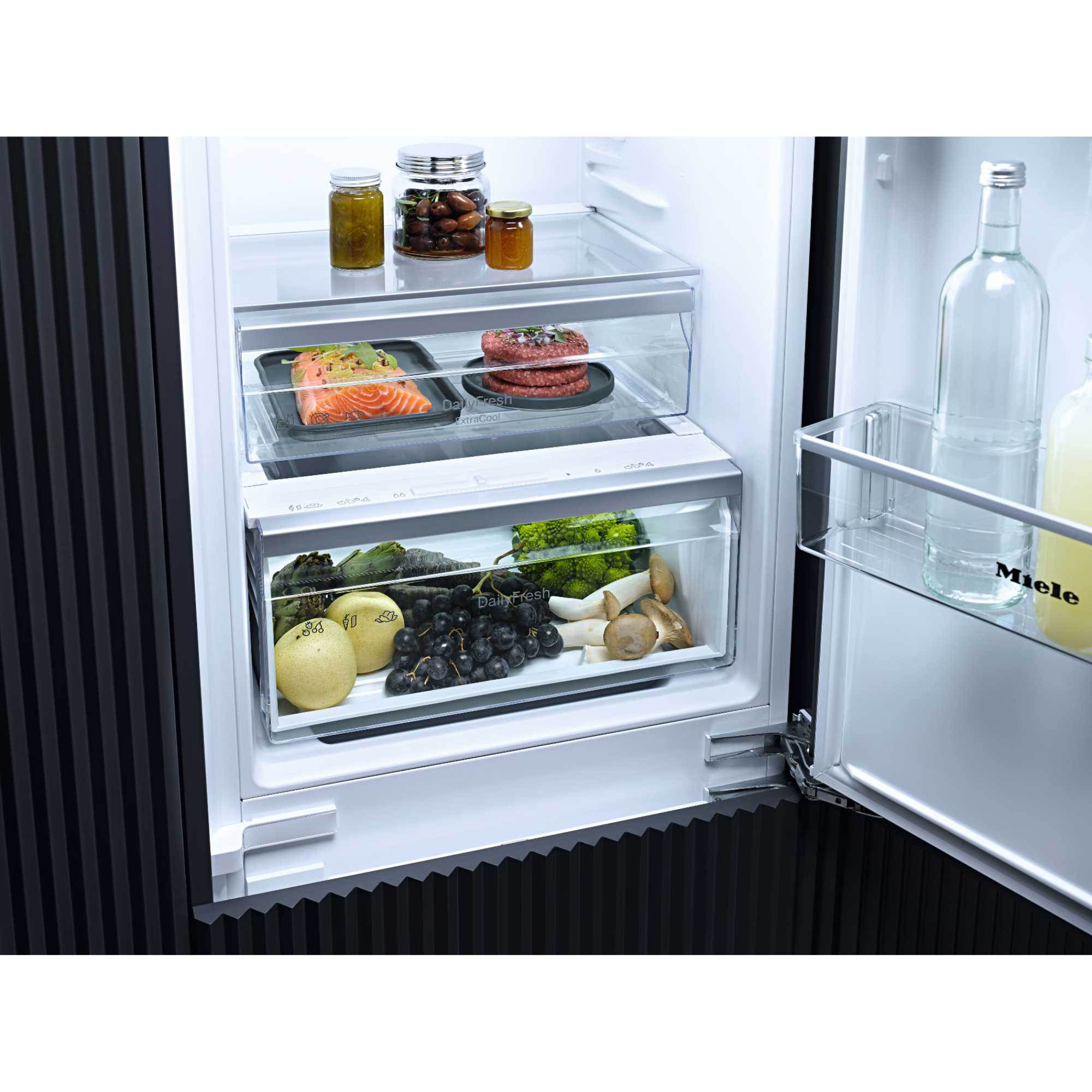 KDN 7724 E Active 260l NoFrost Integrated Fridge Freezer