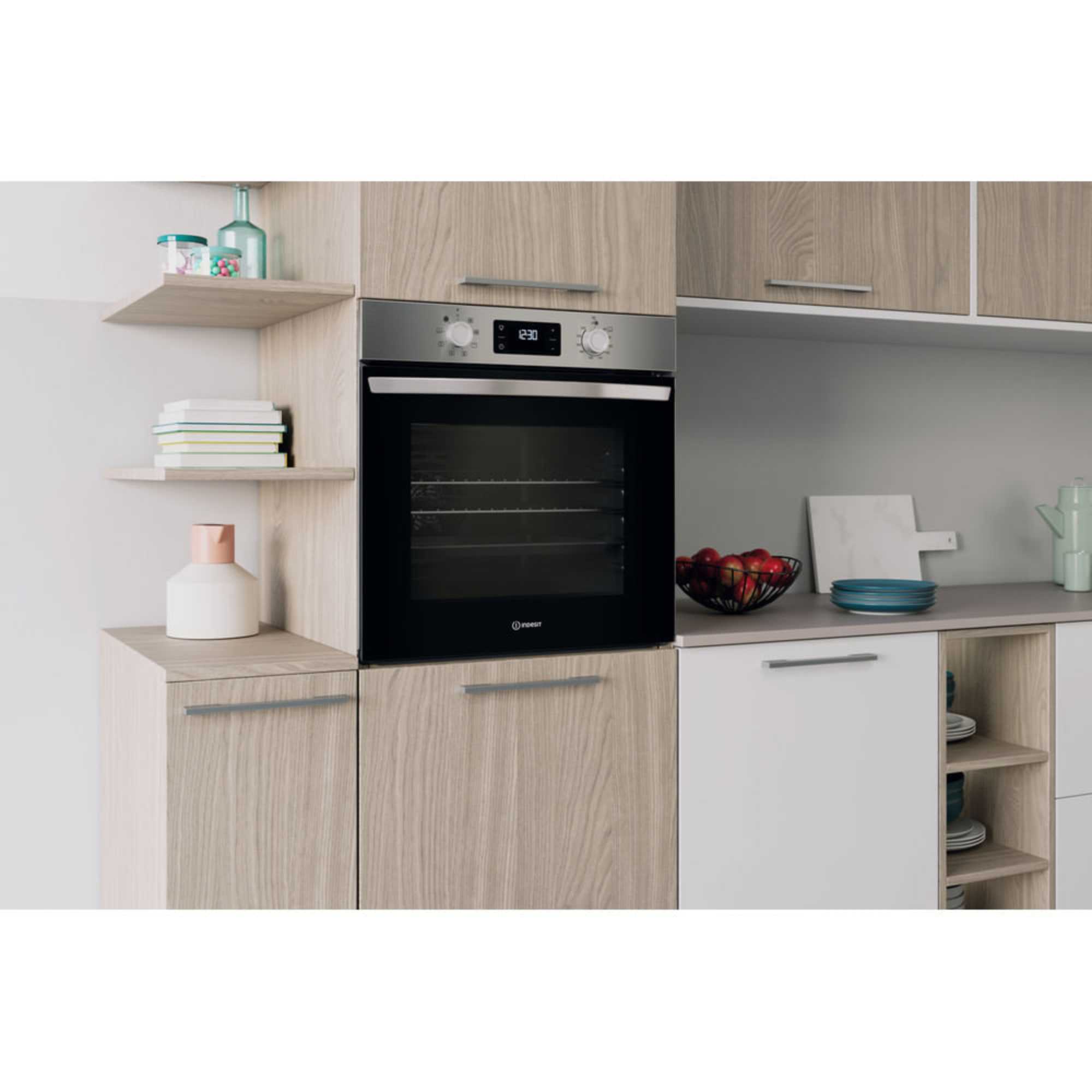 IO 253 X UK Turn&Go Single Fan Oven - Stainless Steel