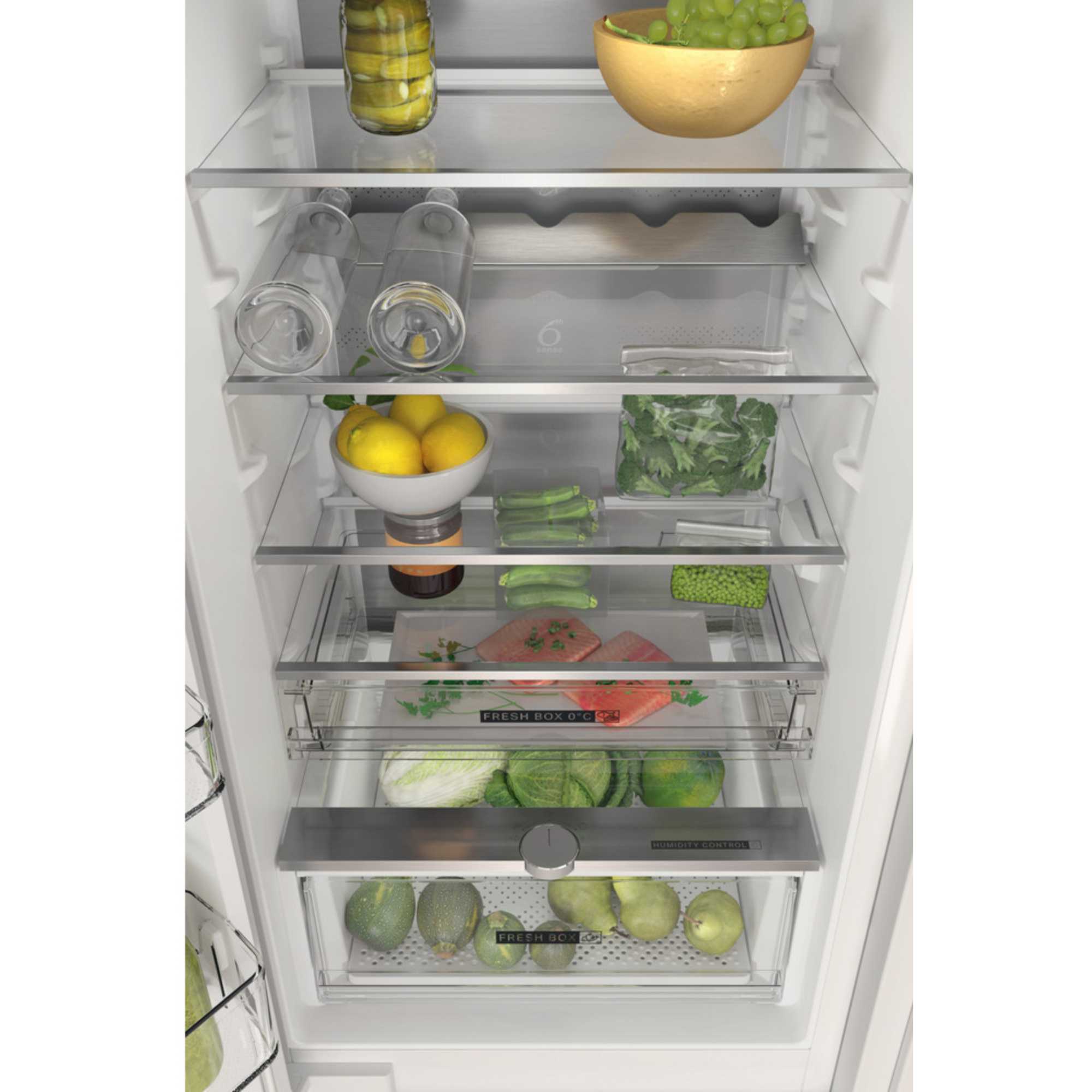 WHC18 T332 P UK 6th SENSE 250l Total No Frost Integrated Fridge Freezer