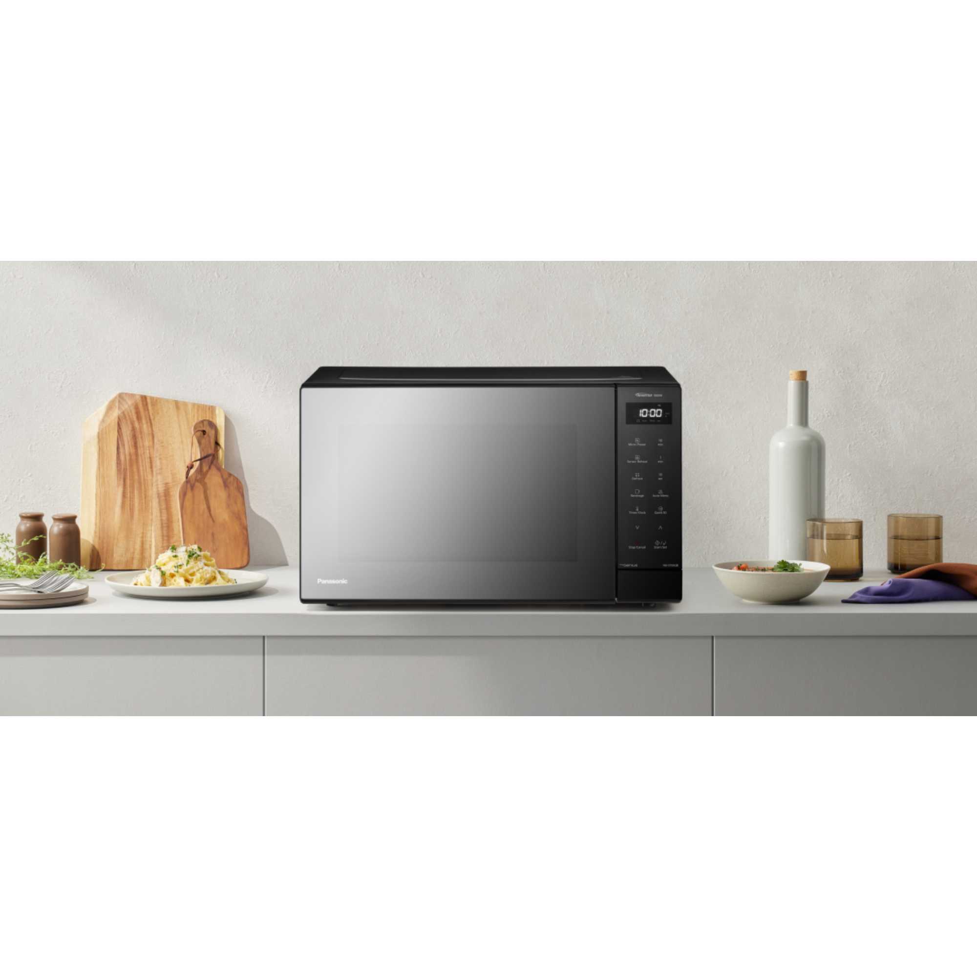 NNST65QBBPQ 1000w 32 Litre Solo Microwave - Black