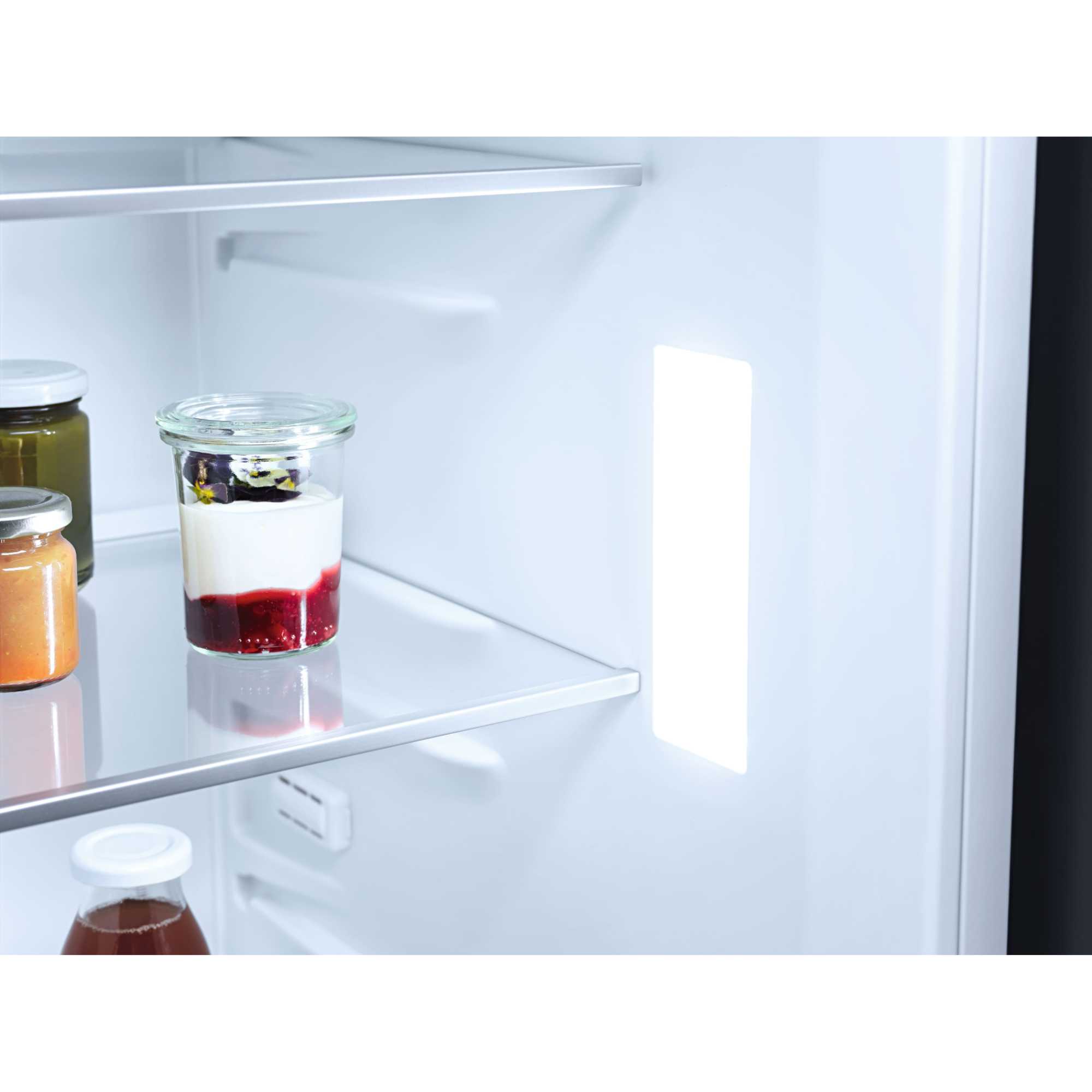 KDN 7724 E Active 260l NoFrost Integrated Fridge Freezer