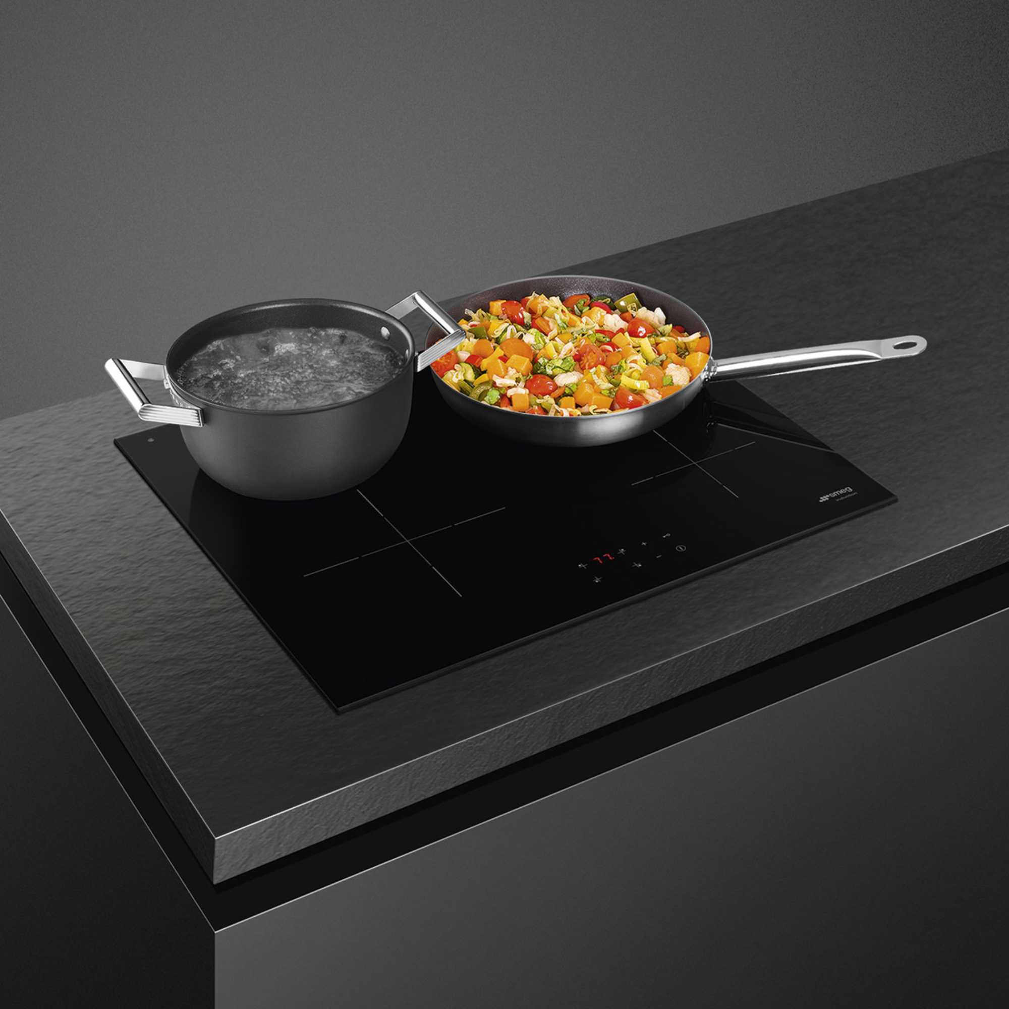 SI2641DUK 4-Zone Induction Hob with Touch Controls - Black