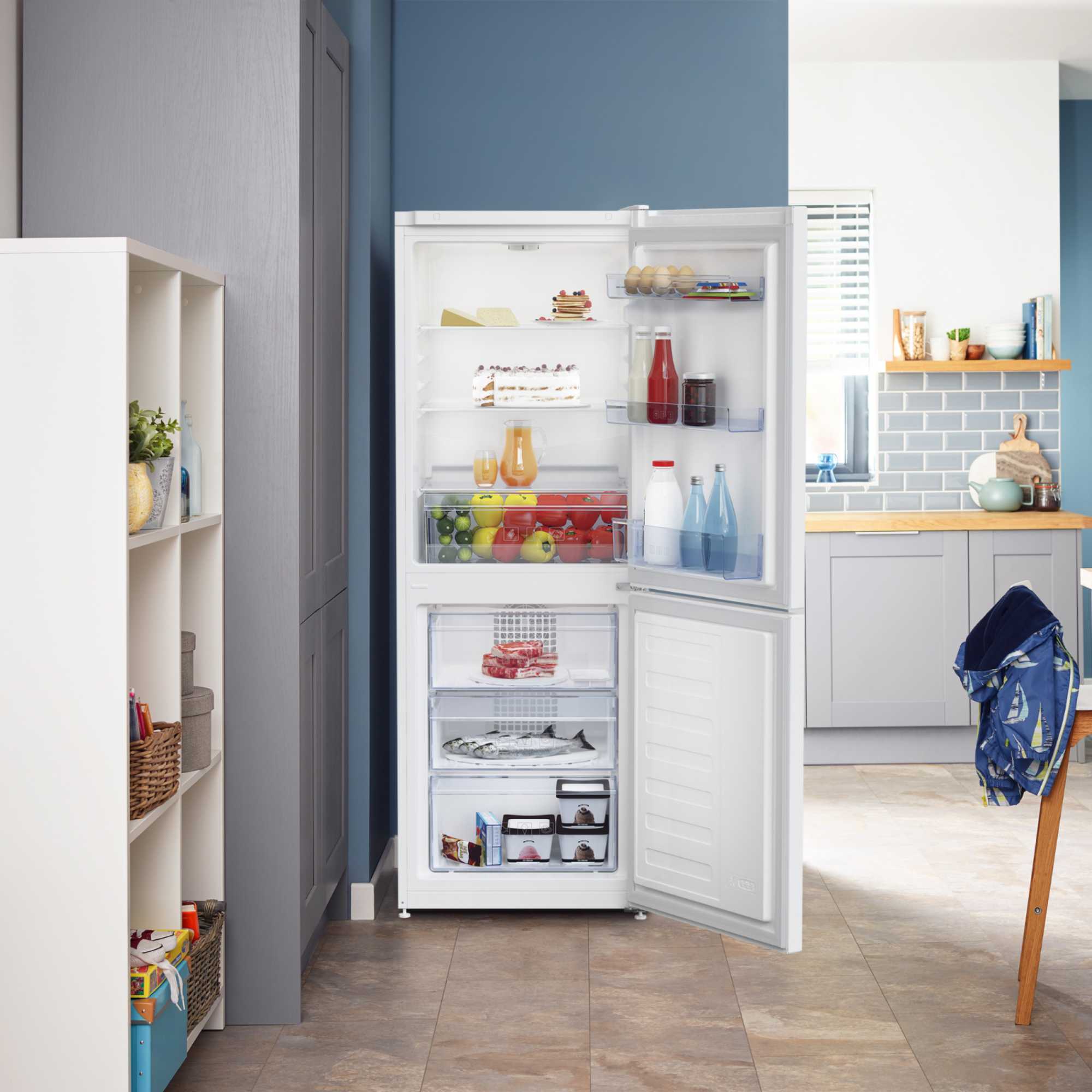 Beko Cfg4552w E 54Cm Free Standing Fridge Freezer Frost Free White - Image 2
