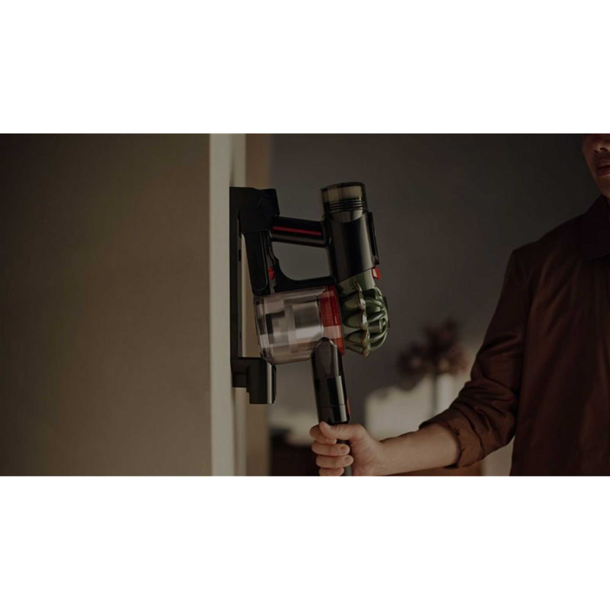 V8 Cyclone Cordless Vacuum