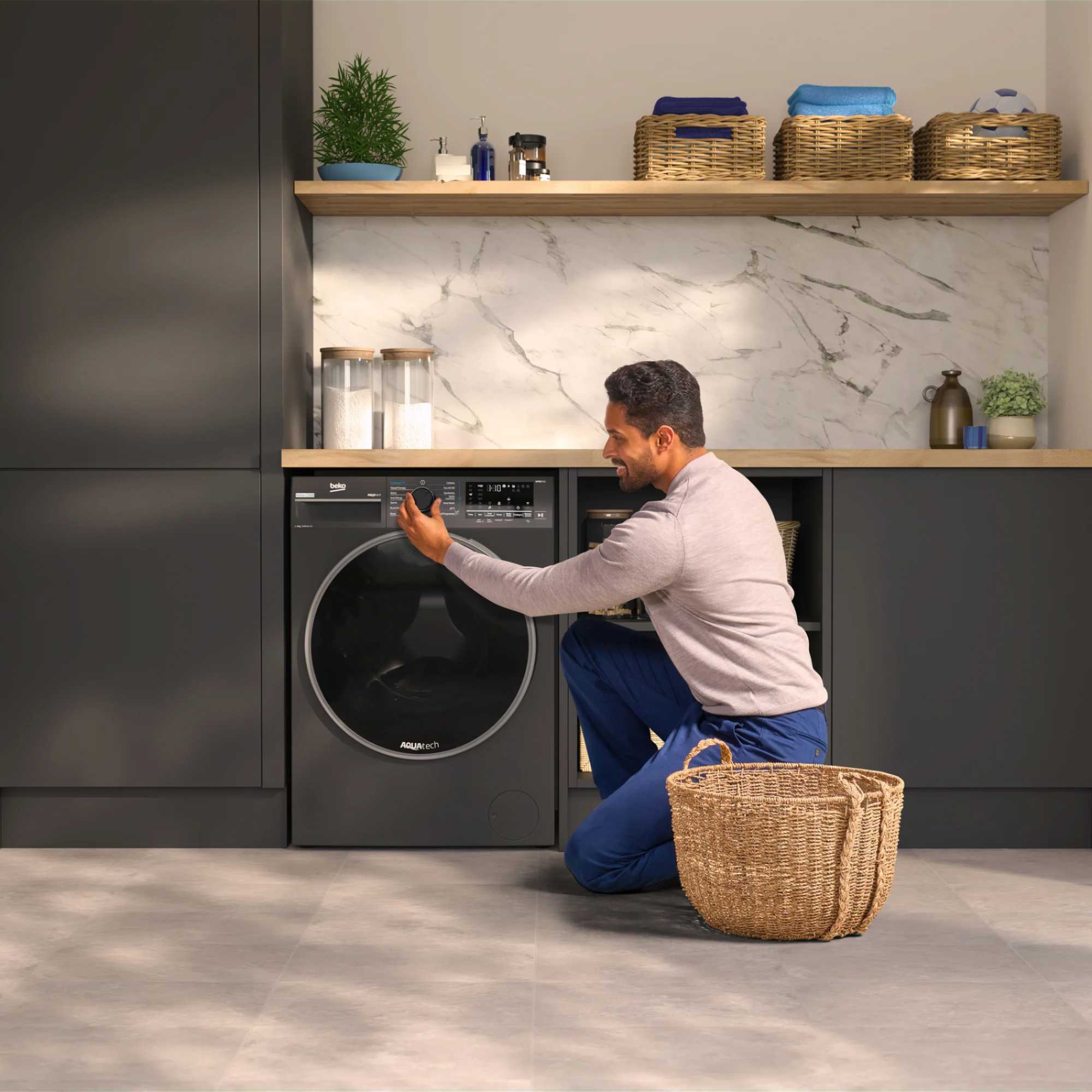 9kg 1400rpm Washing Machine - B5W59411AG