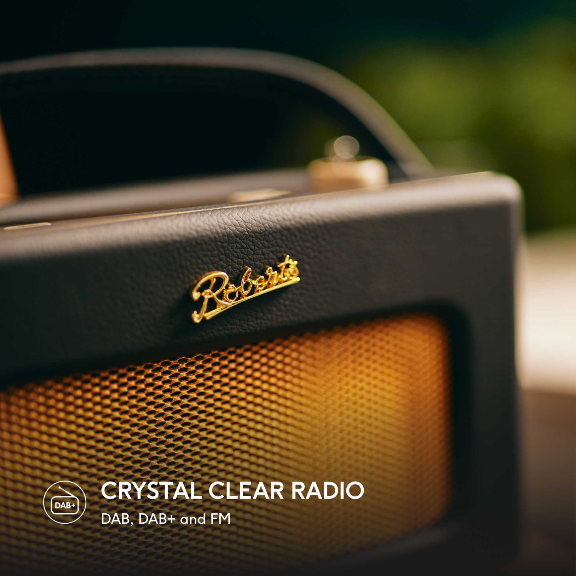 RD70BLK 1950s Style Clock Radio - Black