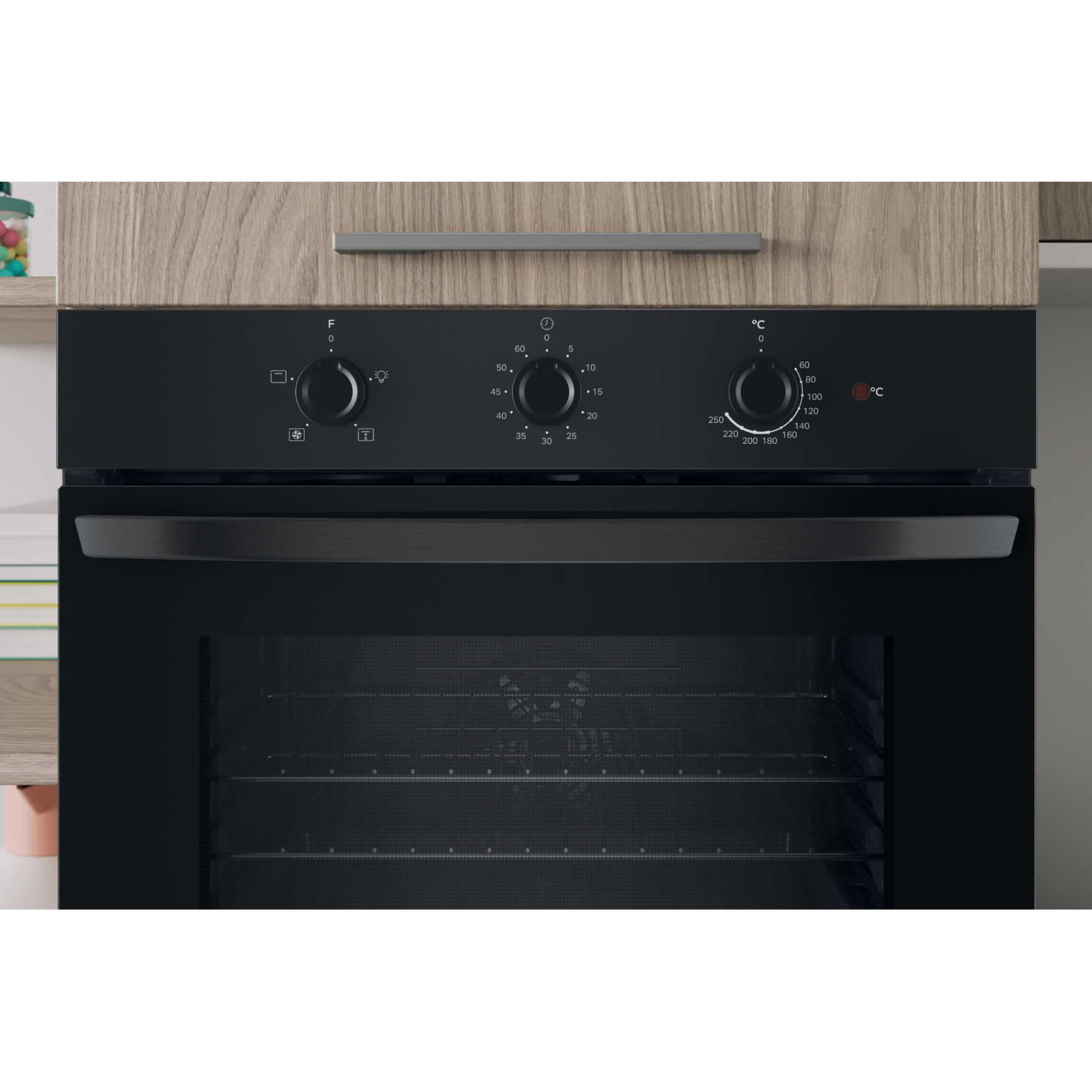 IO 233 B UK Click&Clean 60cm 71l Electric Single Fan Oven - Black