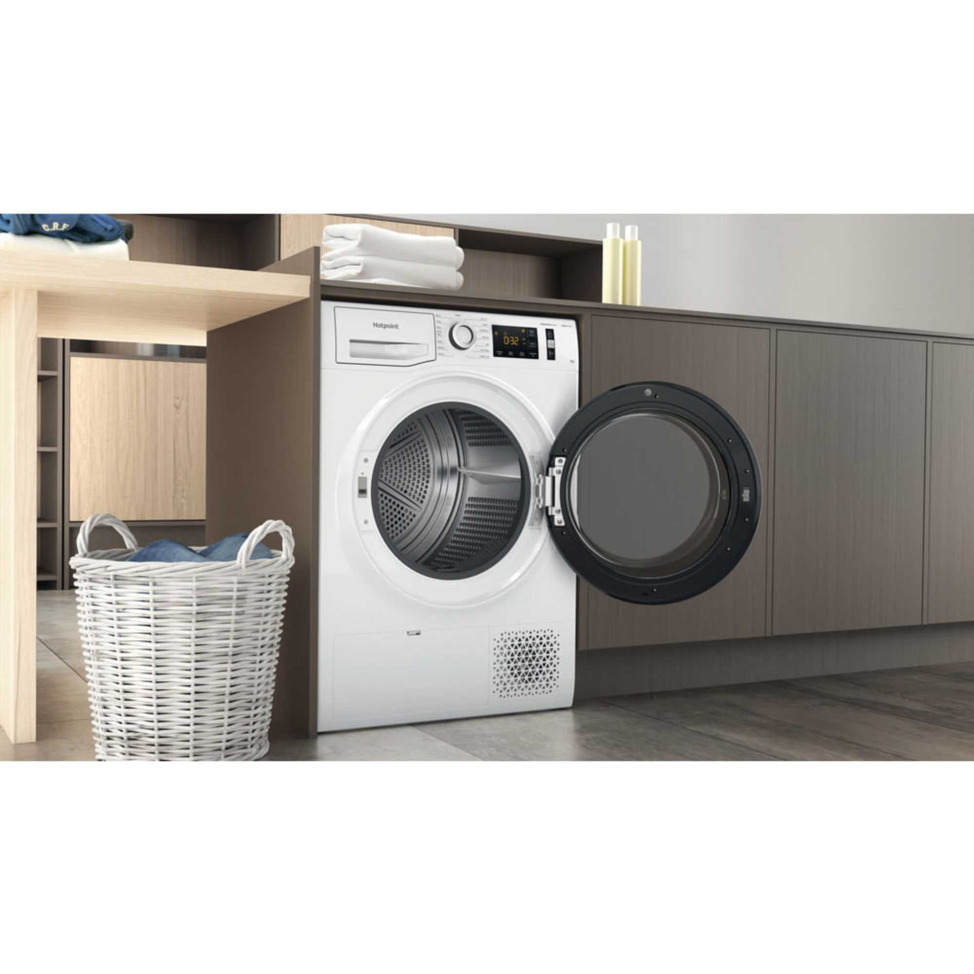 NT M11 92SK UK ActiveCare 9kg Heat Pump Tumble Dryer - White