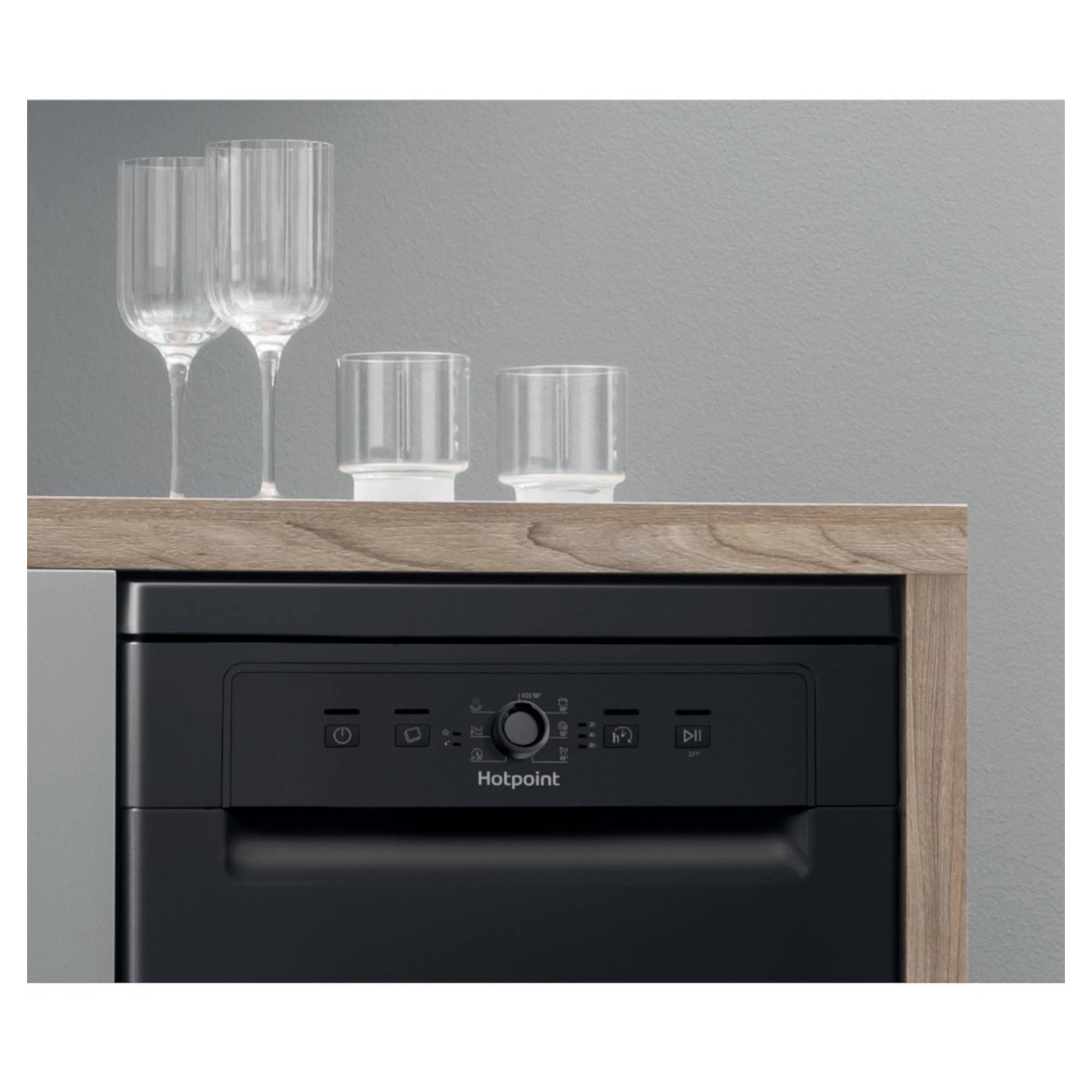 Image of Hotpoint HSFE1B19BUKN
