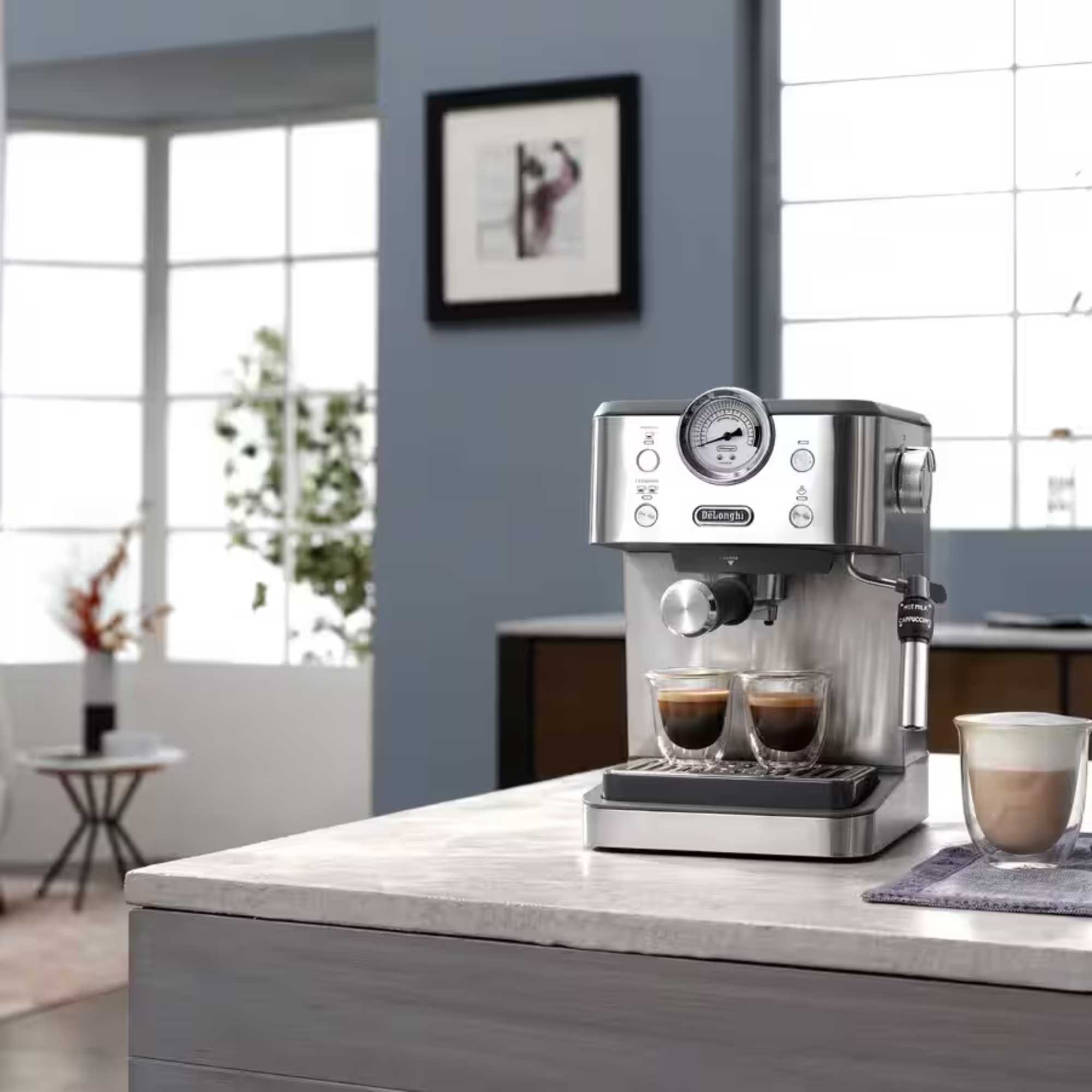 Linea Classic Coffee Machine - Silver - EM450