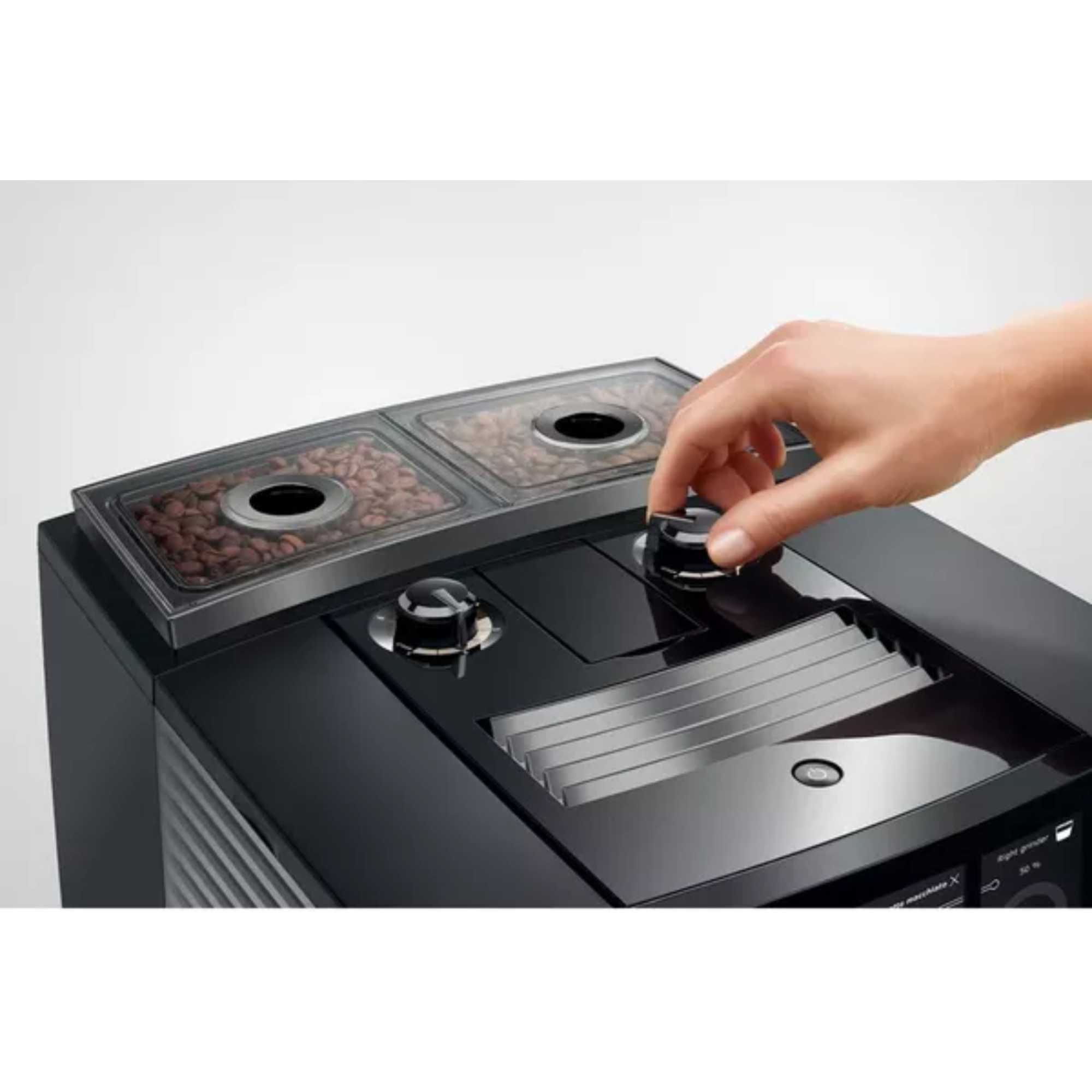 J10T-ONYX-15723 Bean to Cup Coffee Machine
