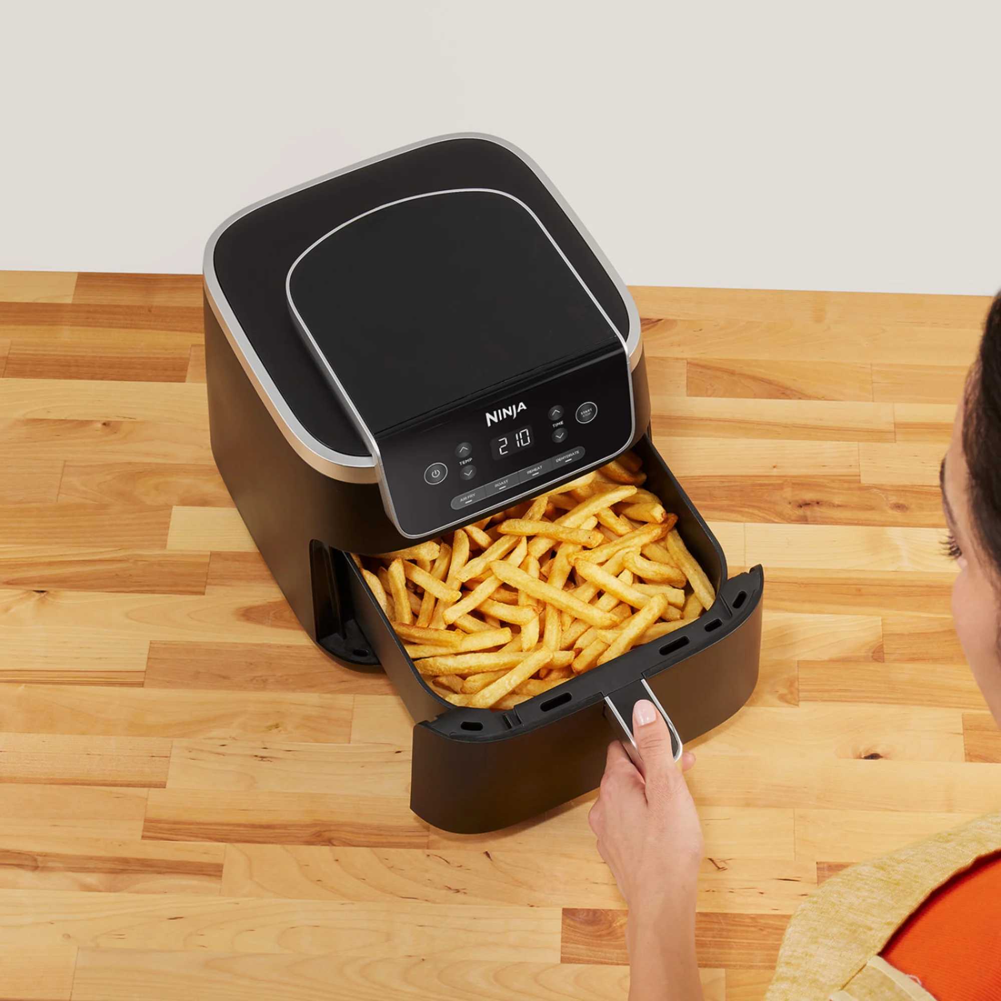 AF140UK Air Fryer PRO 4.7L - Black