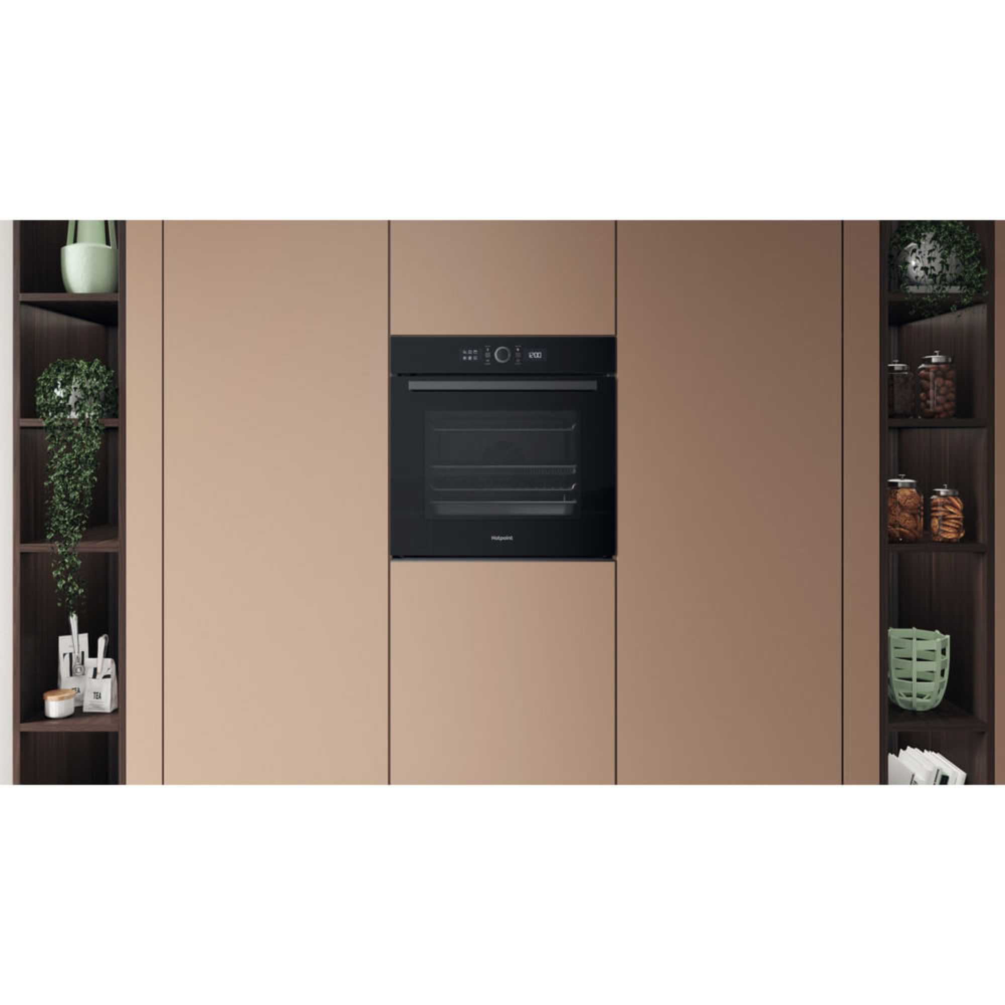 HOI4S8PM0BUK Class 4 60cm Built-In Single Pyrolytic Oven - Black