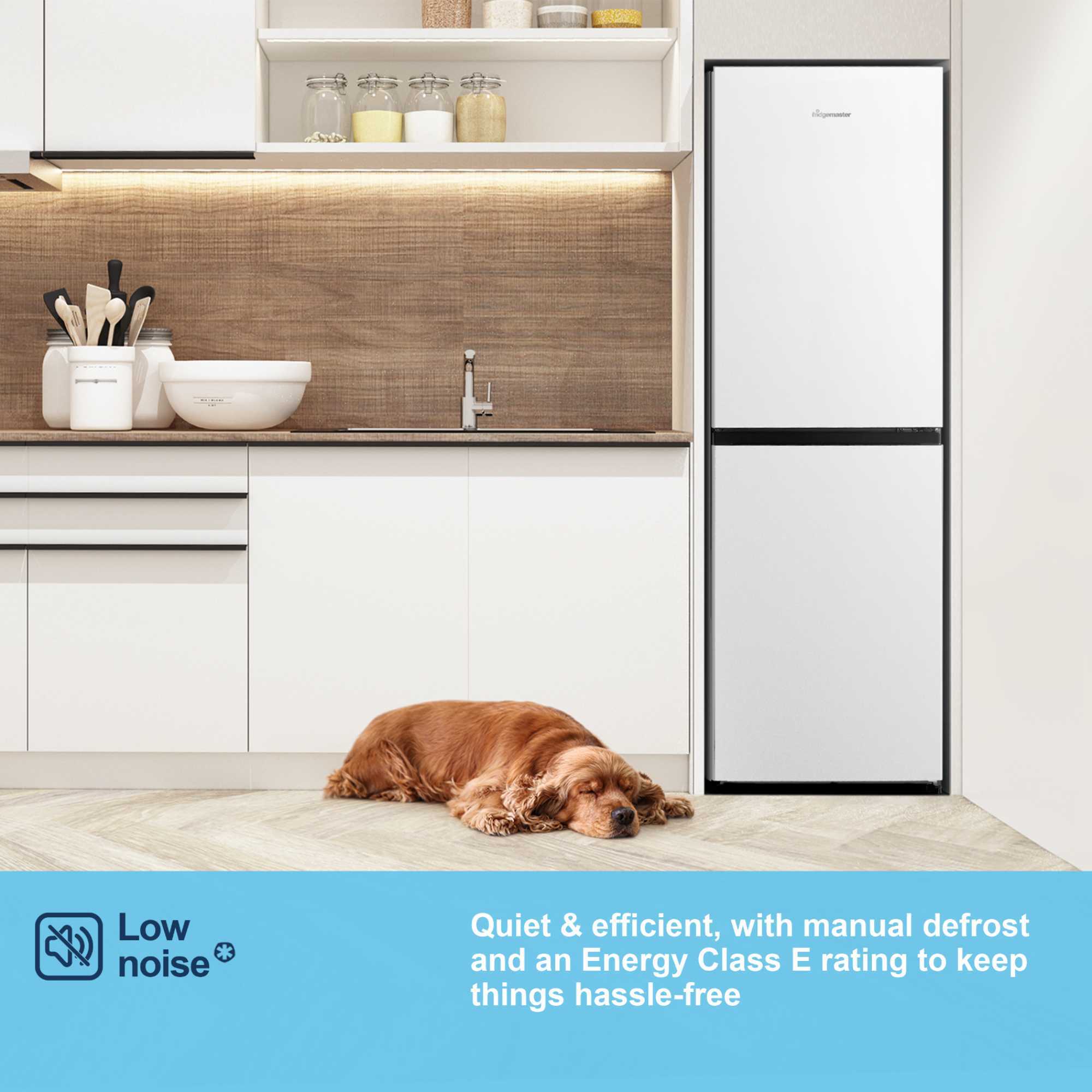 MC55240E 252l Fridge Freezer - White