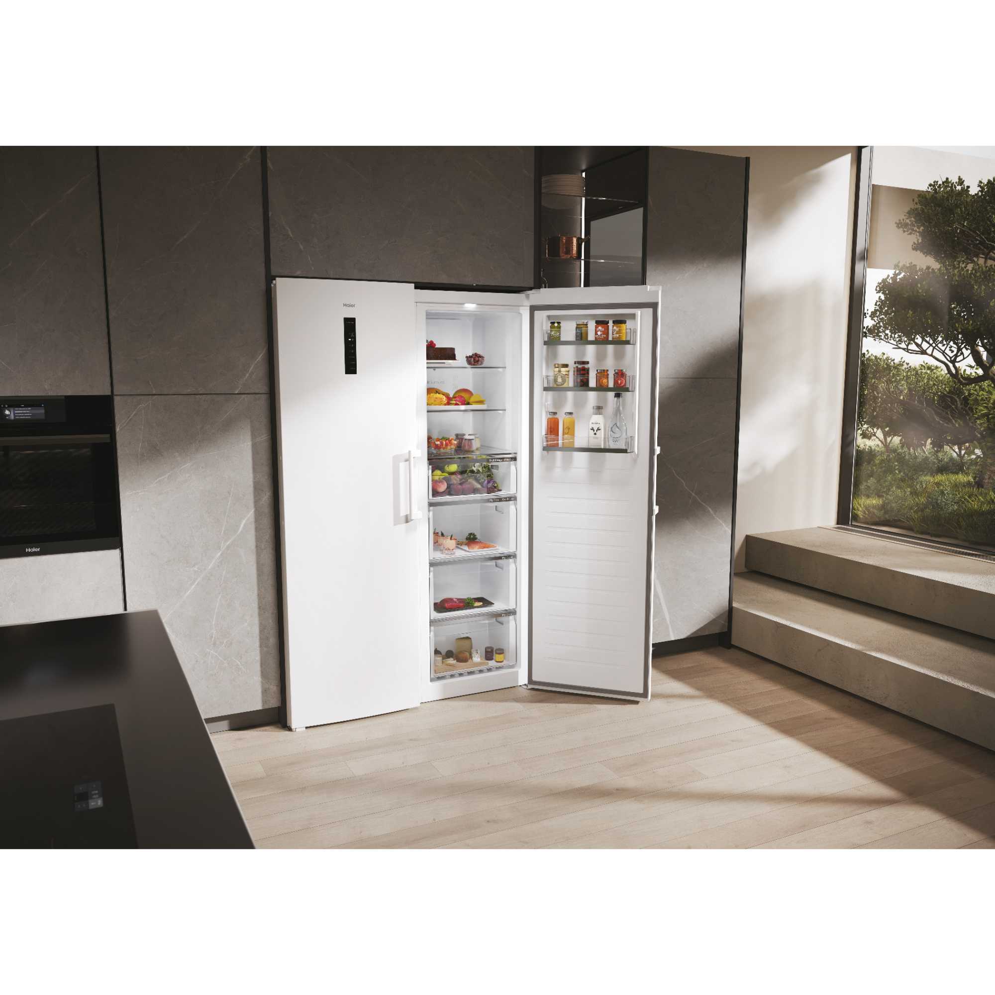 H3R-330WNA UK 1D 60 Series 7 Larder No Frost Smart Fridge - White