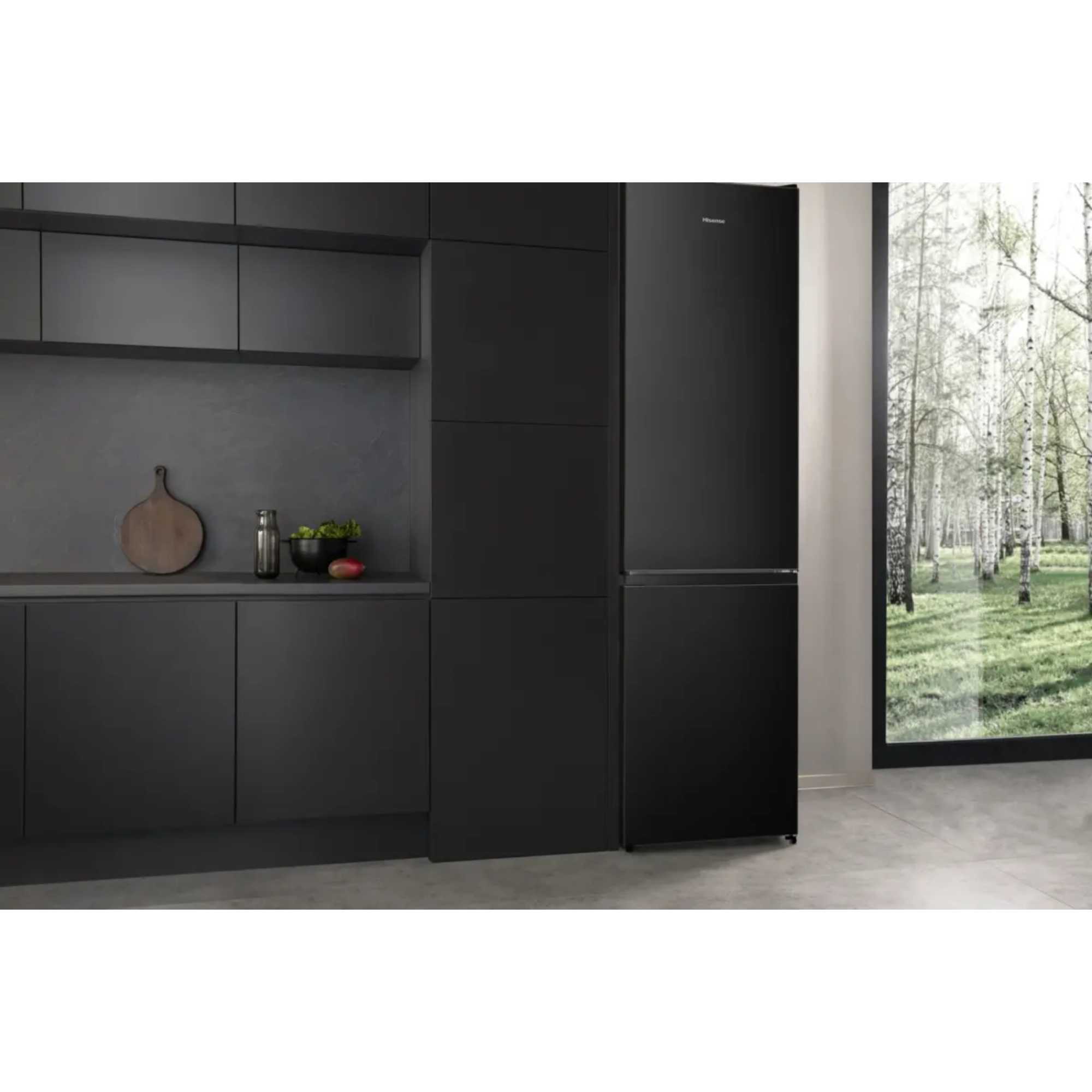 Fridge Freezer 70/30 Total No Frost - Black - RB440N4AFA
