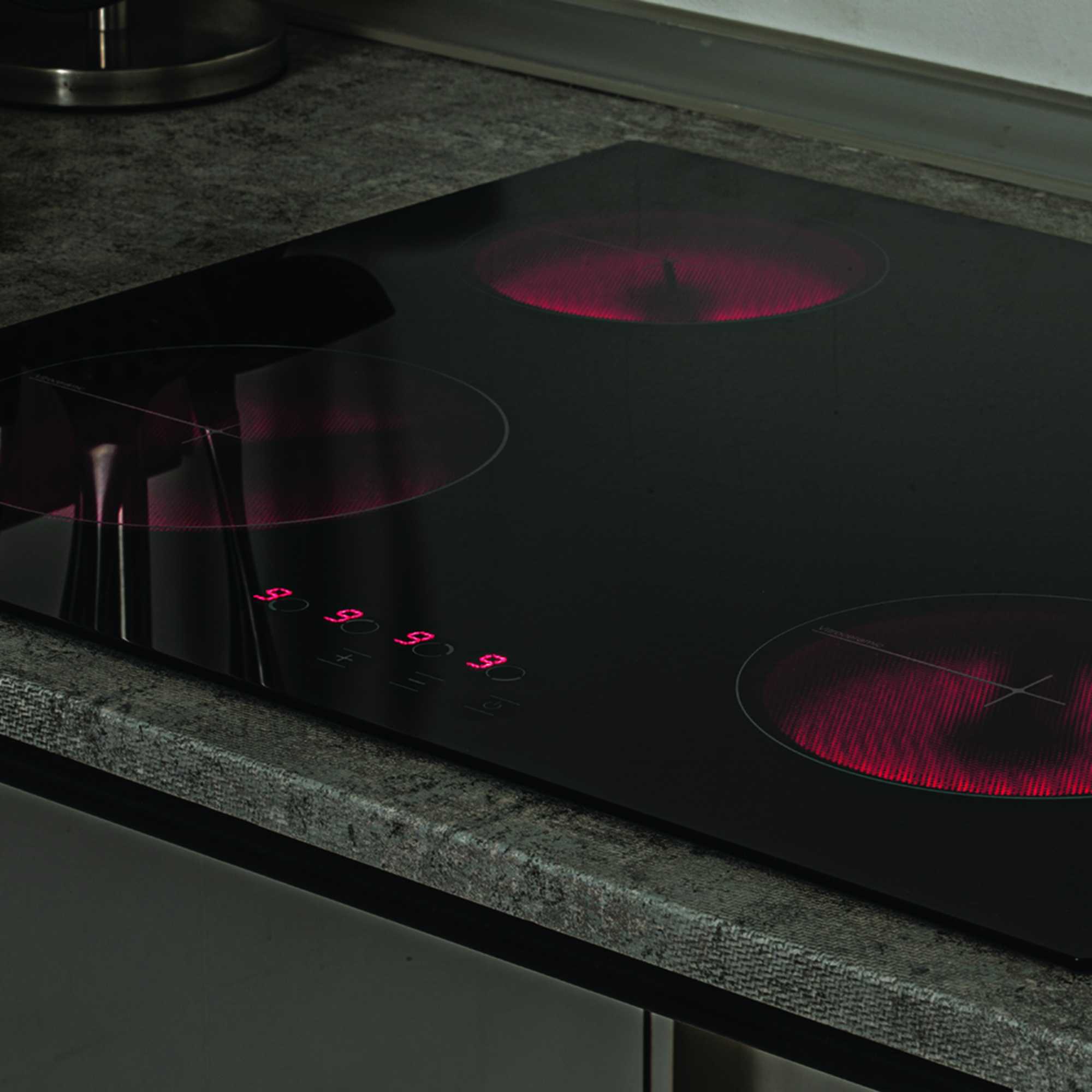 C60CTC 60cm 4 Zone Ceramic Hob - Black Glass