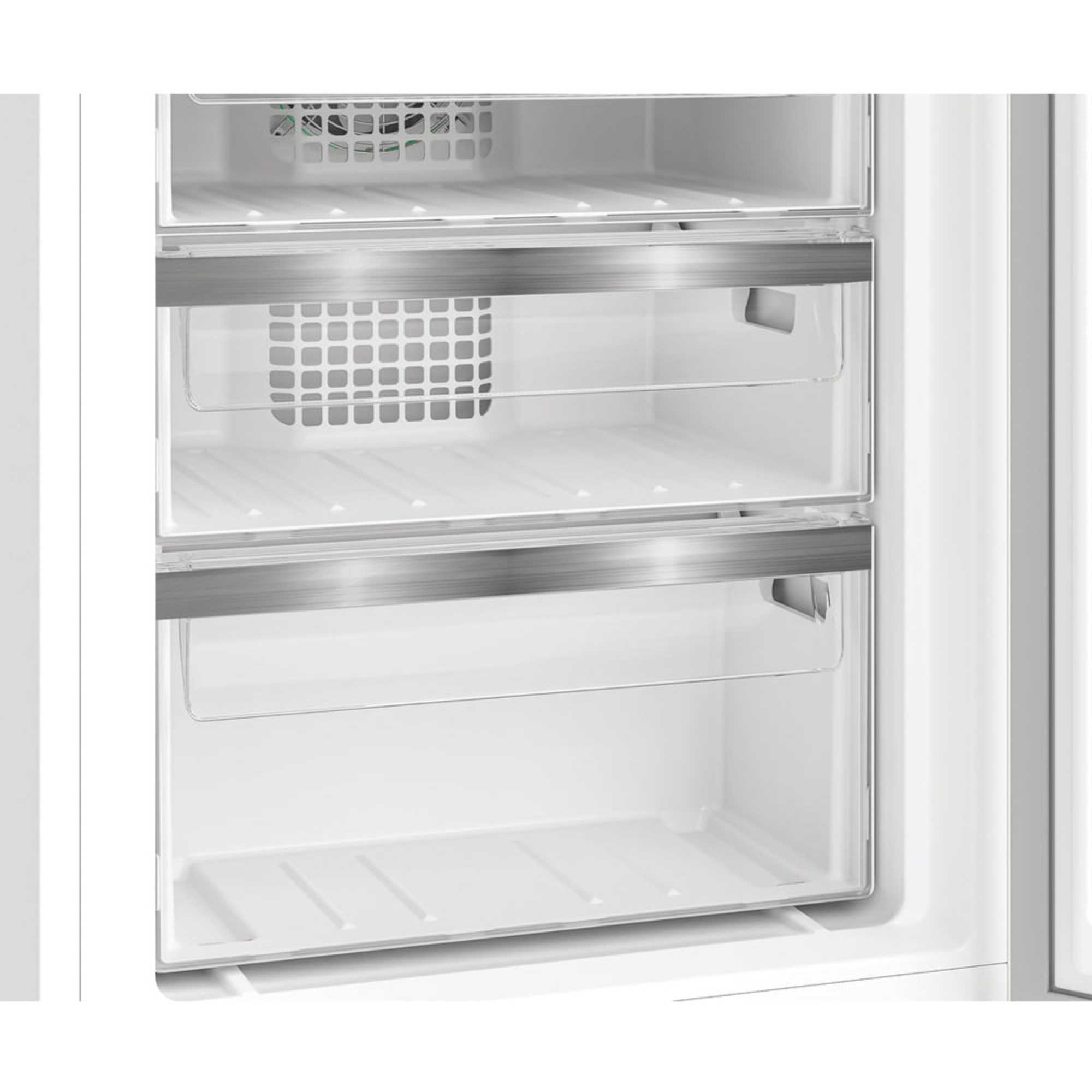 HPKH 1262B4 UK 254l No Frost Integrated Fridge Freezer