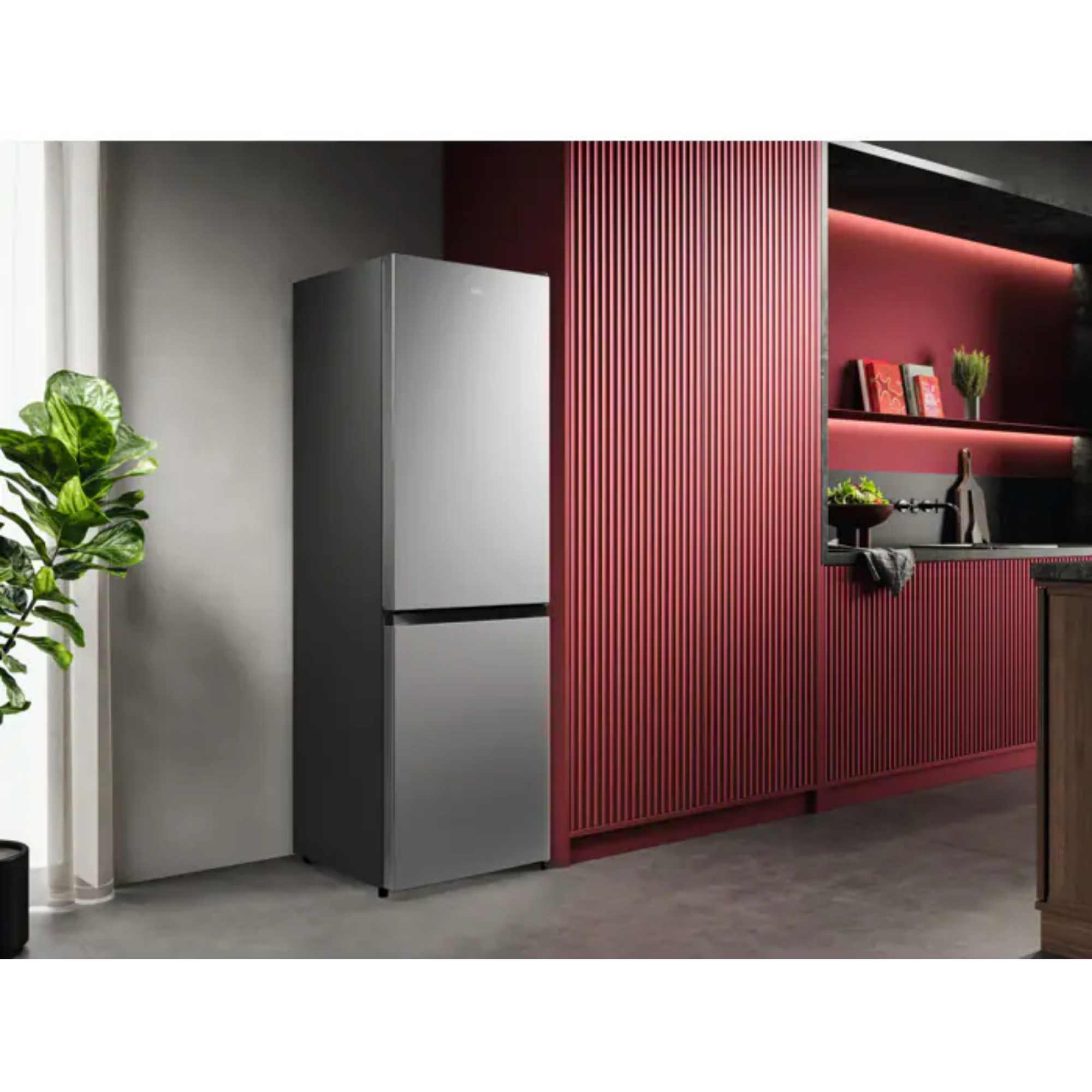 6000 TwinTech Fridge Freezer 70/30 No Frost - Silver - ORC6M301DV