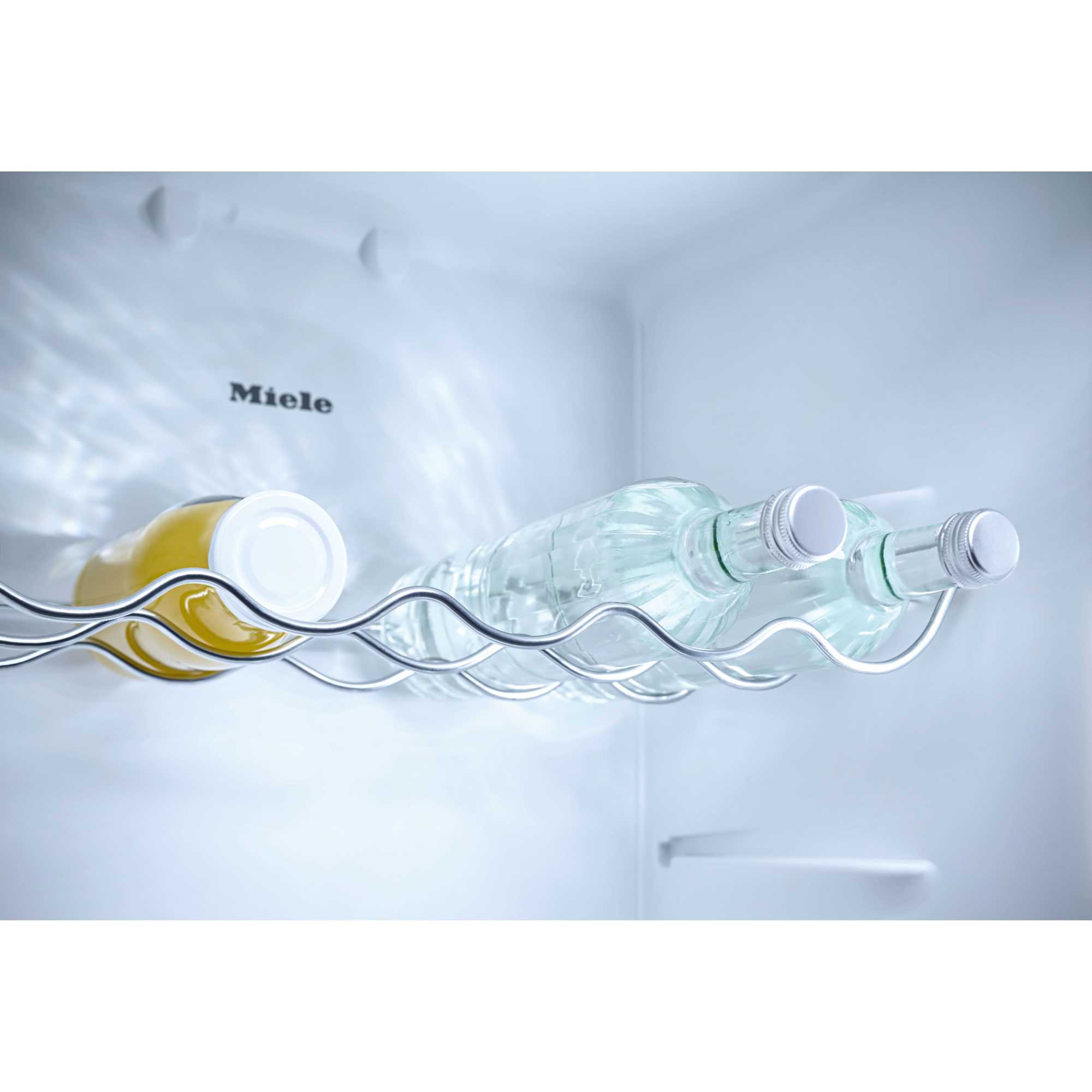 KDN 7724 E Active 260l NoFrost Integrated Fridge Freezer