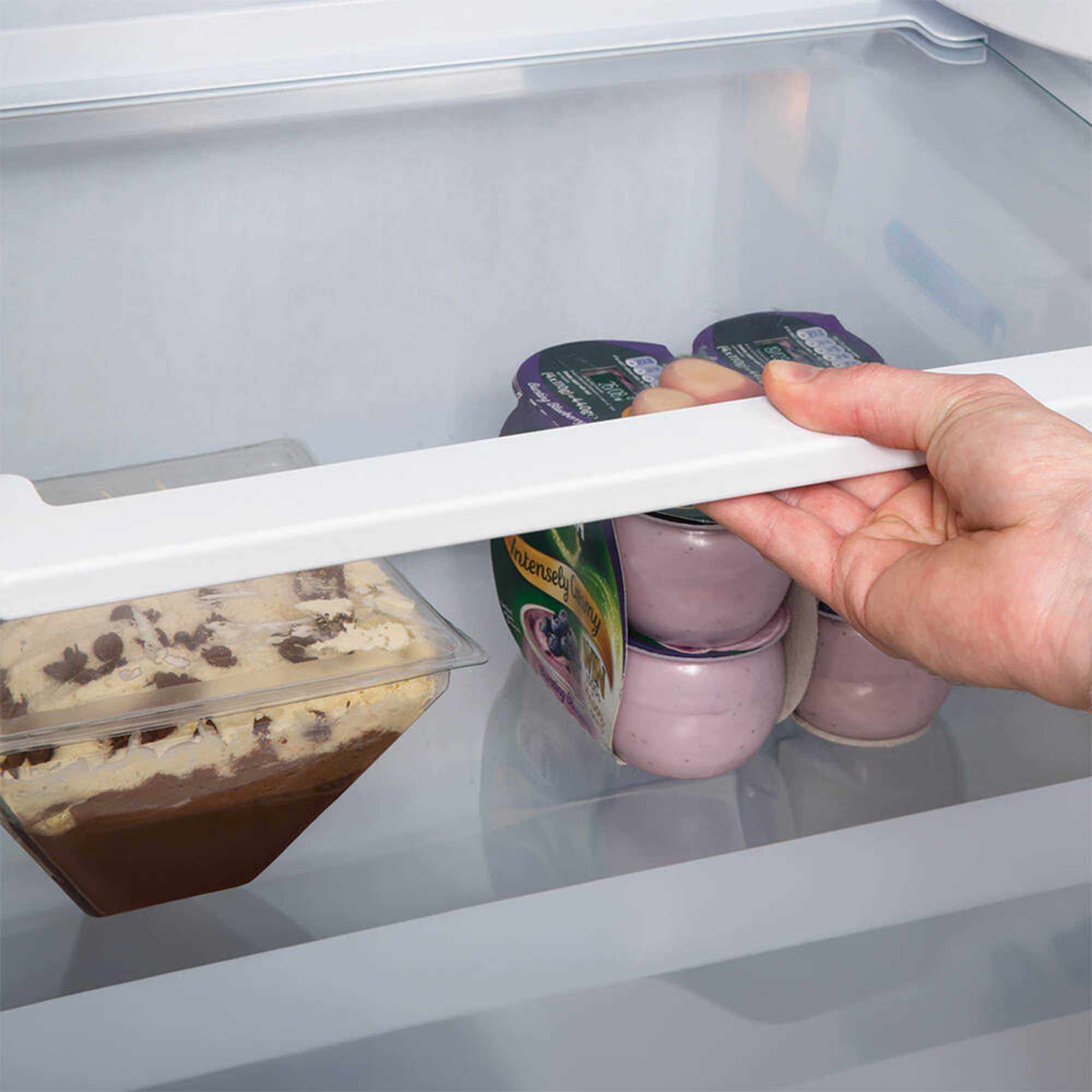 HPKS 1262B4 UK 265l Low Frost Integrated Fridge Freezer