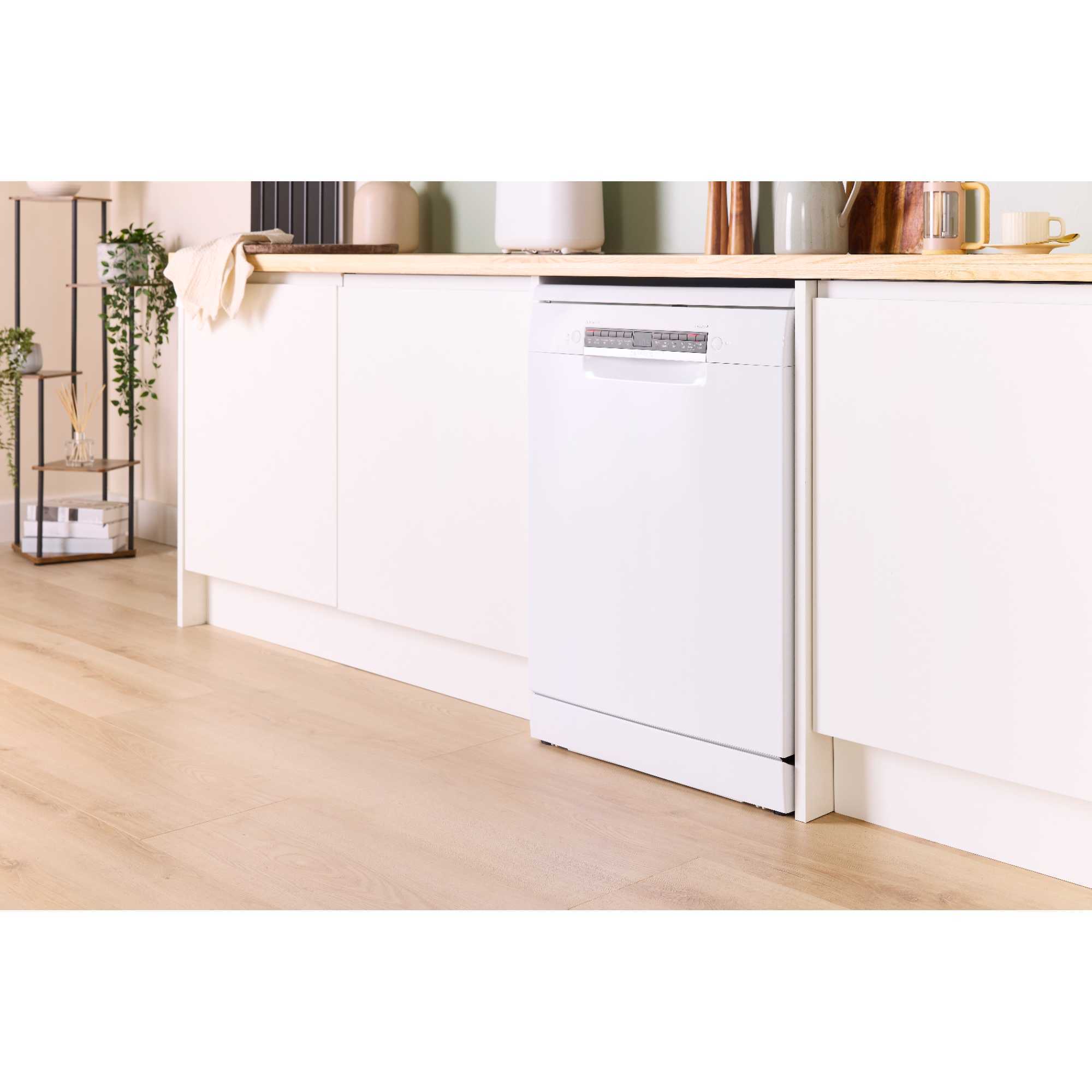 SMS4EMW06G Series 4 60cm 14 Place Setting Dishwasher - White
