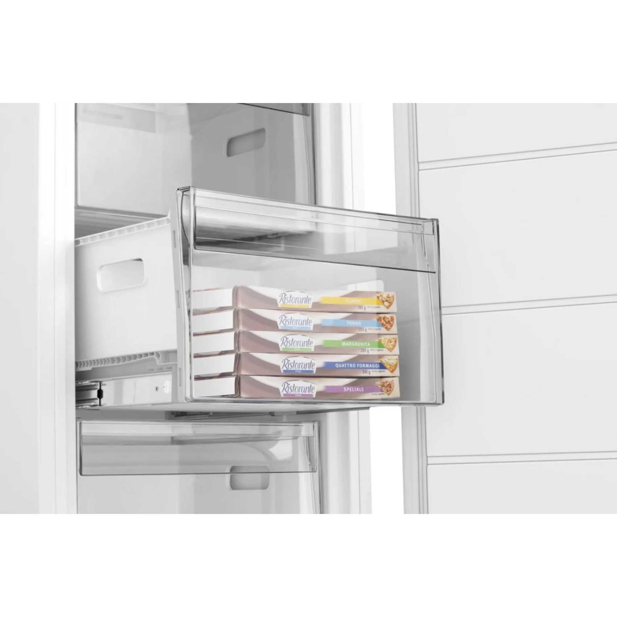 Built-in Tall Freezer Total NoFrost - FT3B213SAWE