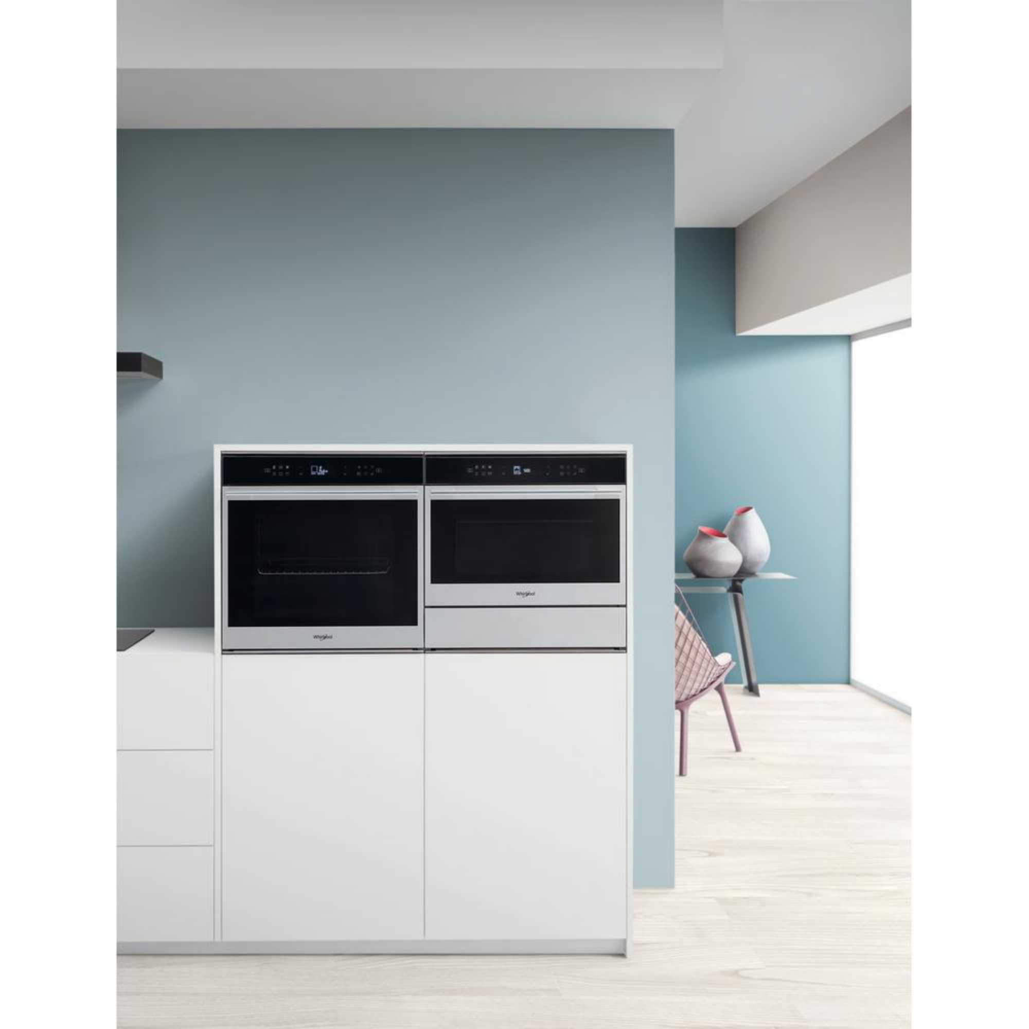 W7OM44S1P 73l Built-In Electric Pyrolytic Single Oven - Stainless Steel