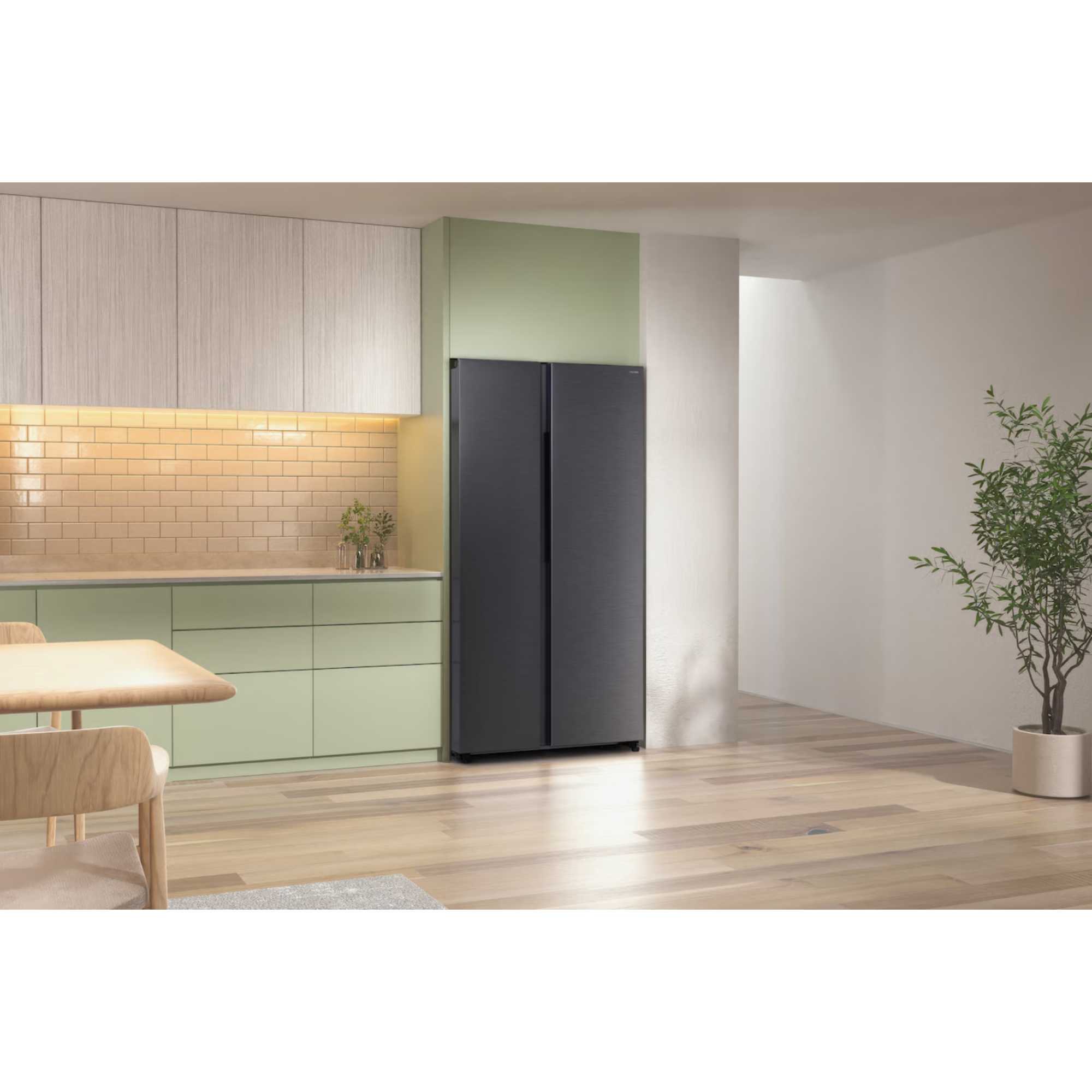 RS70F65QEFEU 659l Total No Frost American Style Fridge Freezer - Black