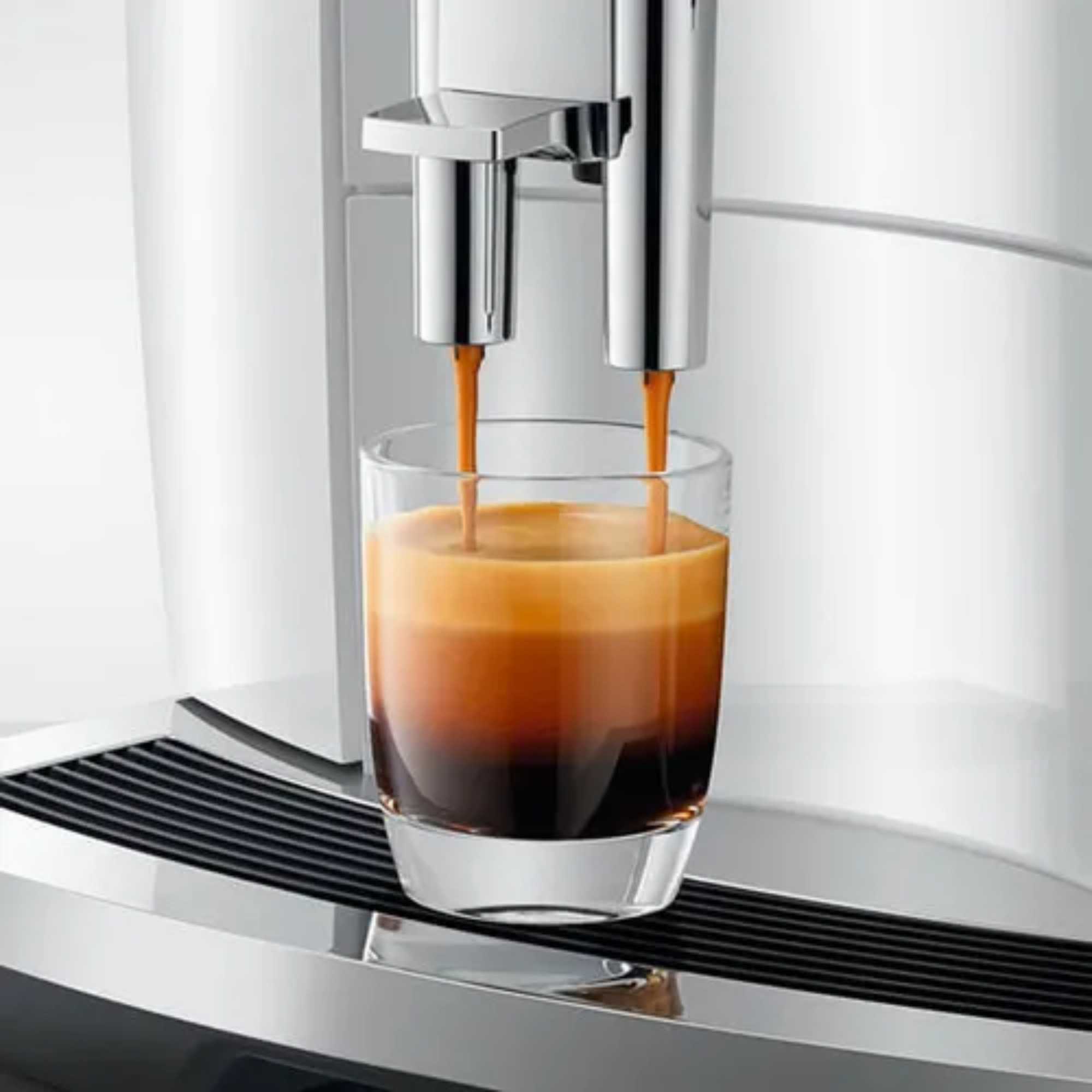 E8 Smart Bean to Cup Coffee Machine - Piano White