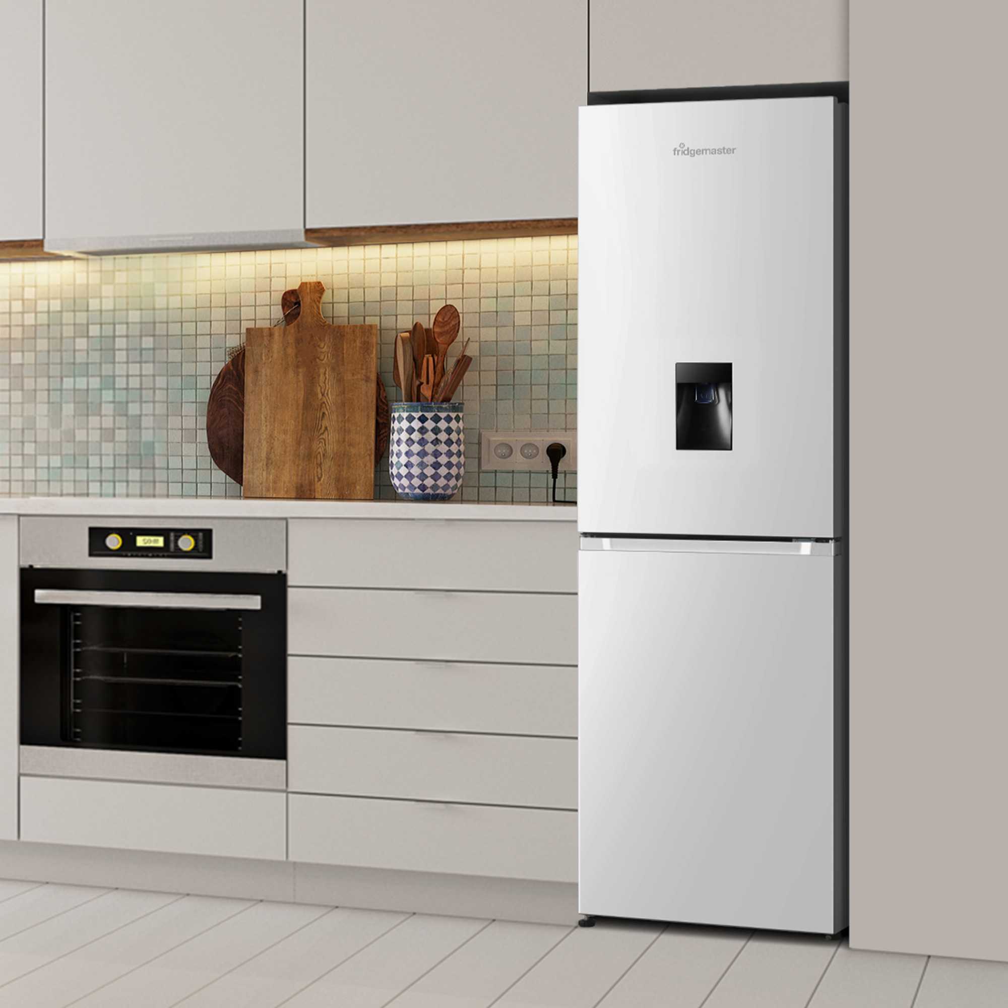 MC55251DE 256L Total No Frost Fridge Freezer with Water Dispenser - White