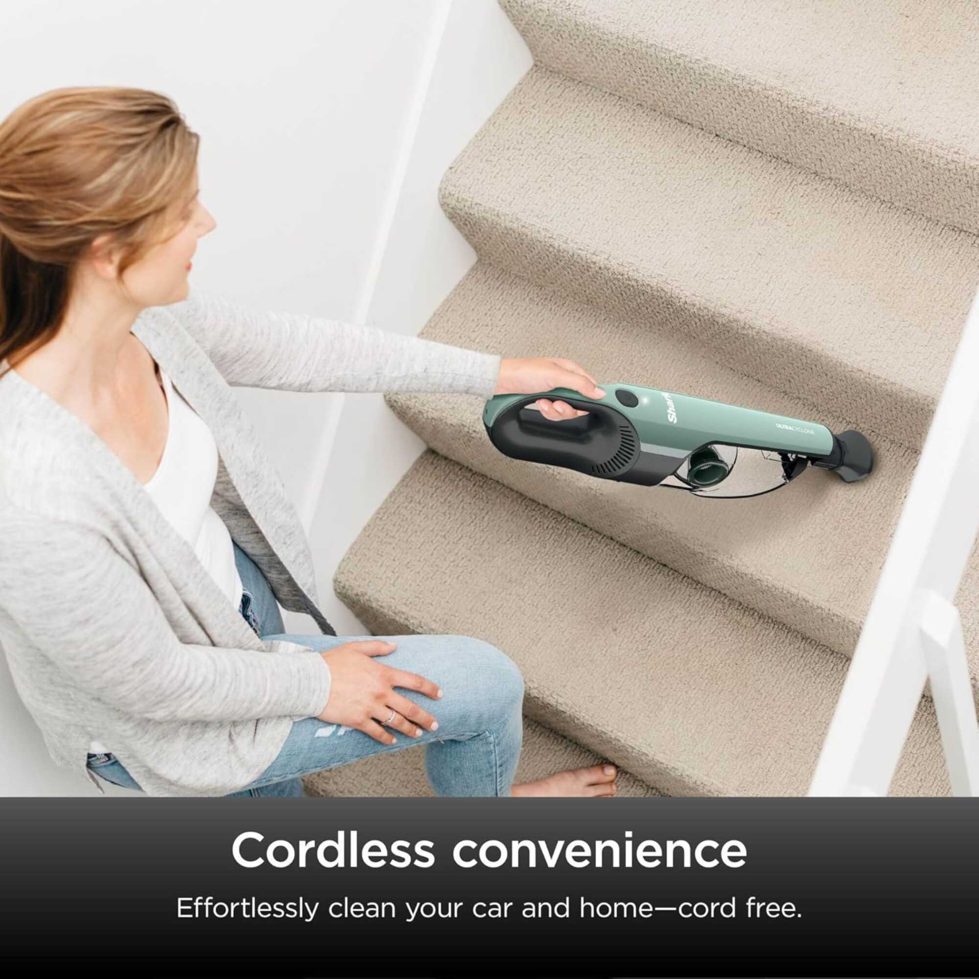 UltraCyclone Pro Cordless Handheld Vacuum - CH901UK
