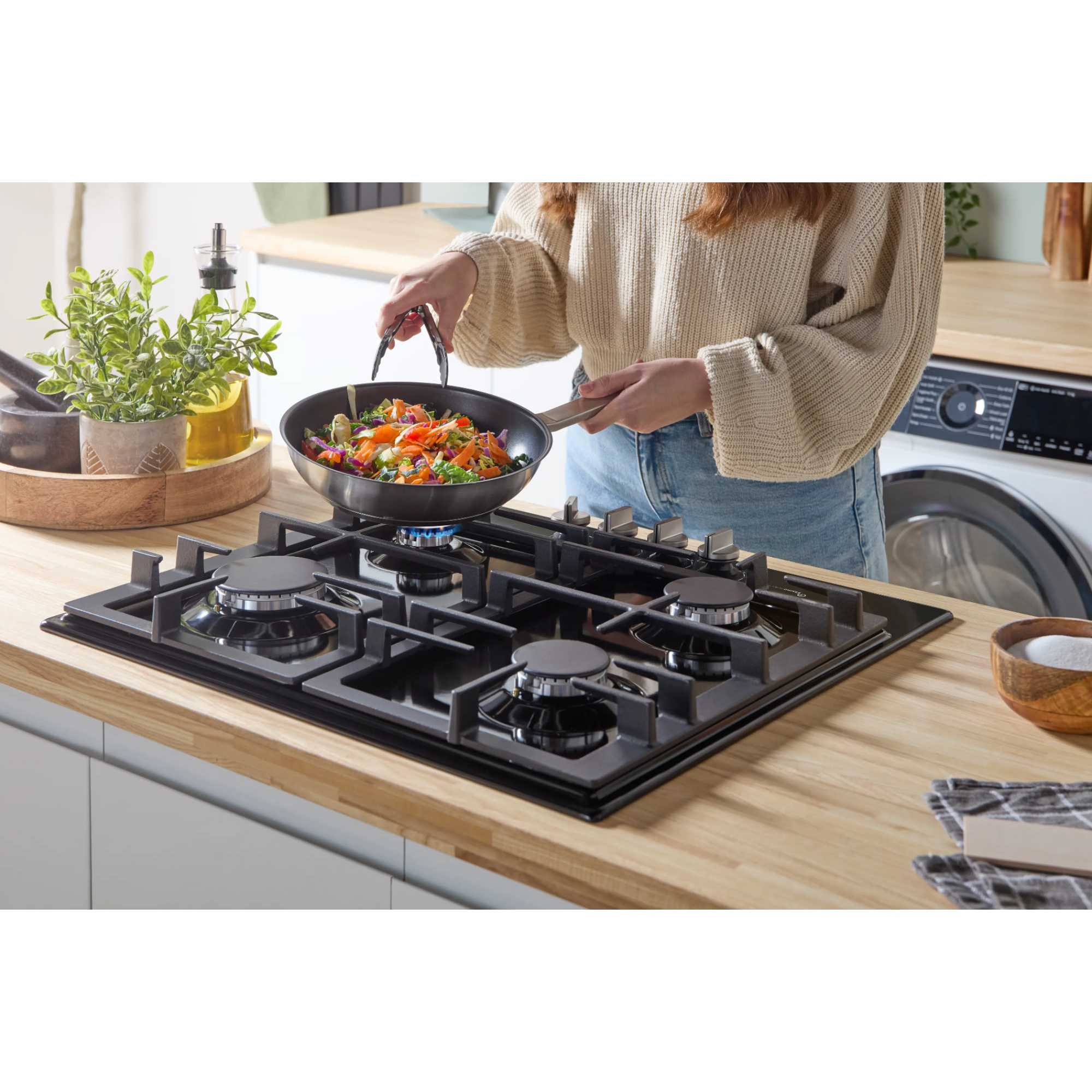 PCP6A6I90 Series 6 4 Burner 60cm Gas Hob - Black