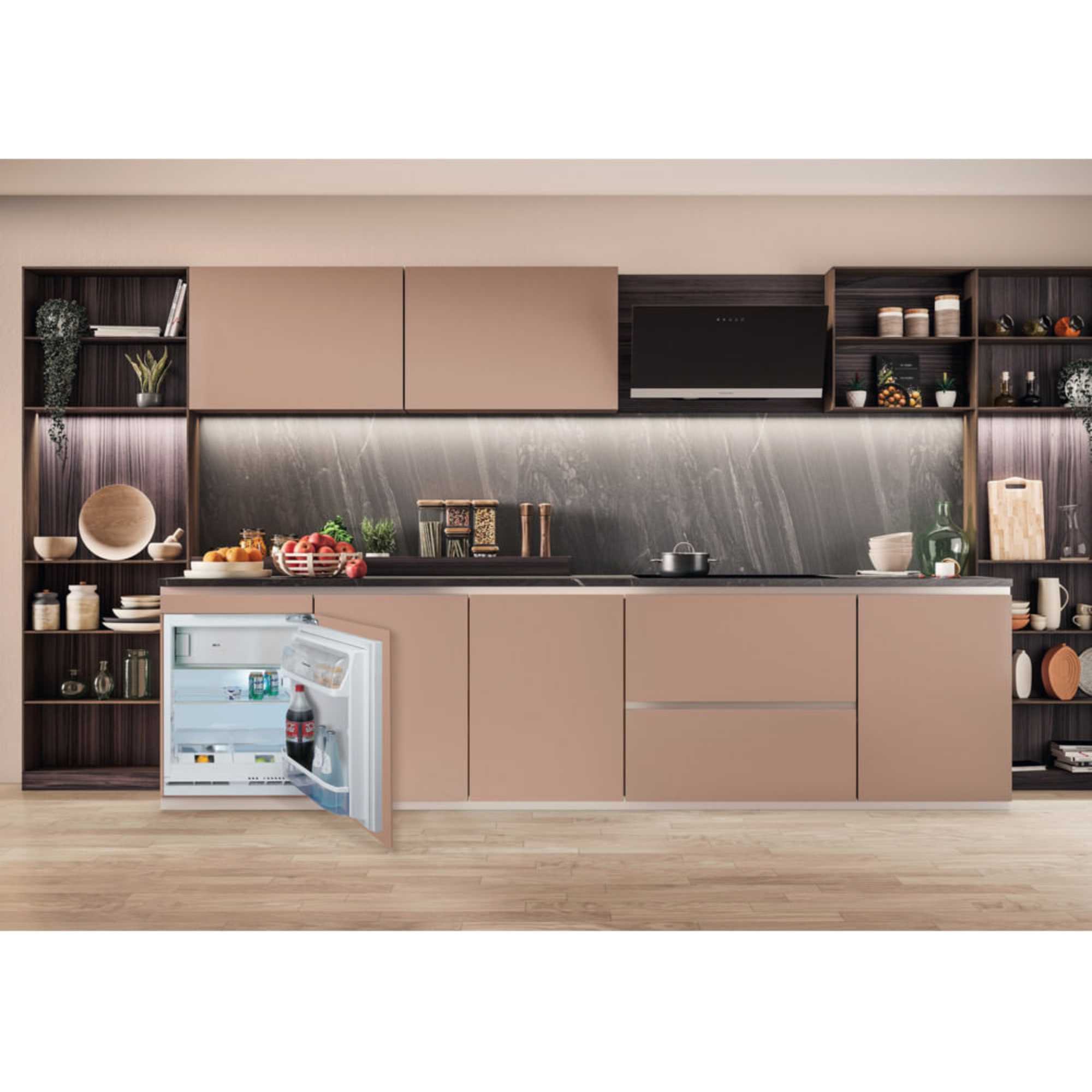 HBUF011.UK 108l Built-In Low Frost Fridge with Ice Box