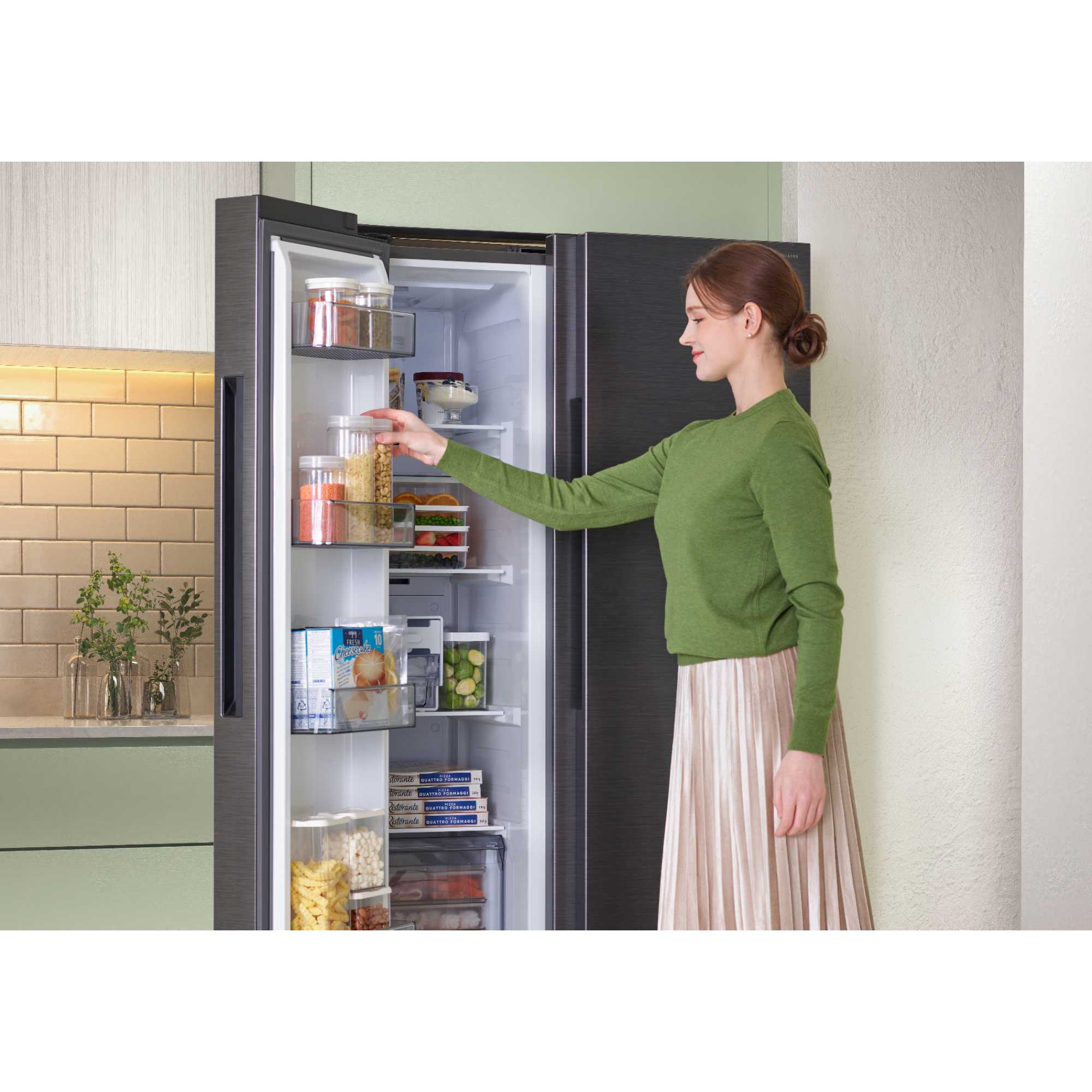 Series 7 SpaceMax American Fridge Freezer - Silver - RS70F66KCTEU