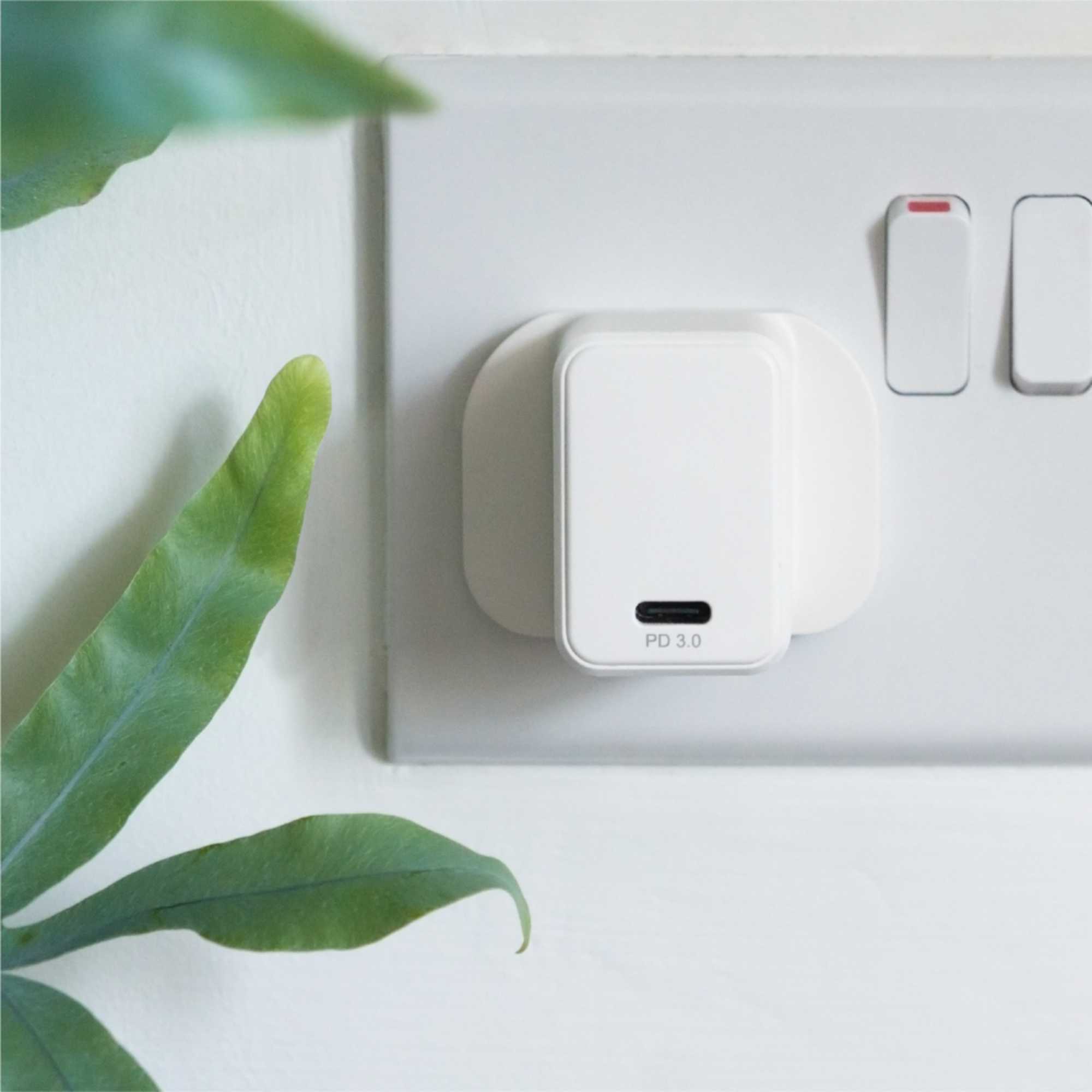 VH20BW 20W Super-Fast USB-C Wall Charger