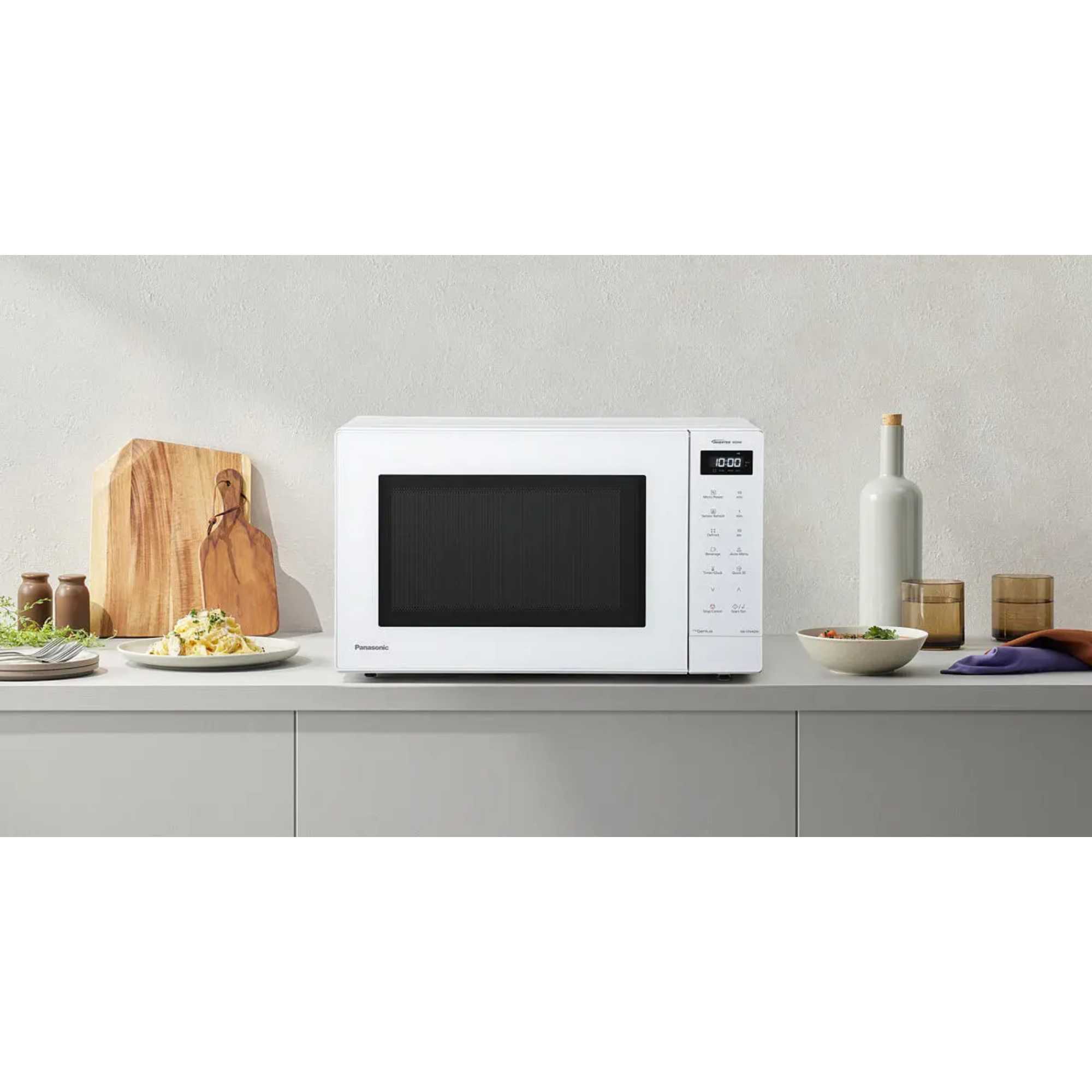 NNST64QWBPQ 1000w 32 Litre Solo Microwave - White