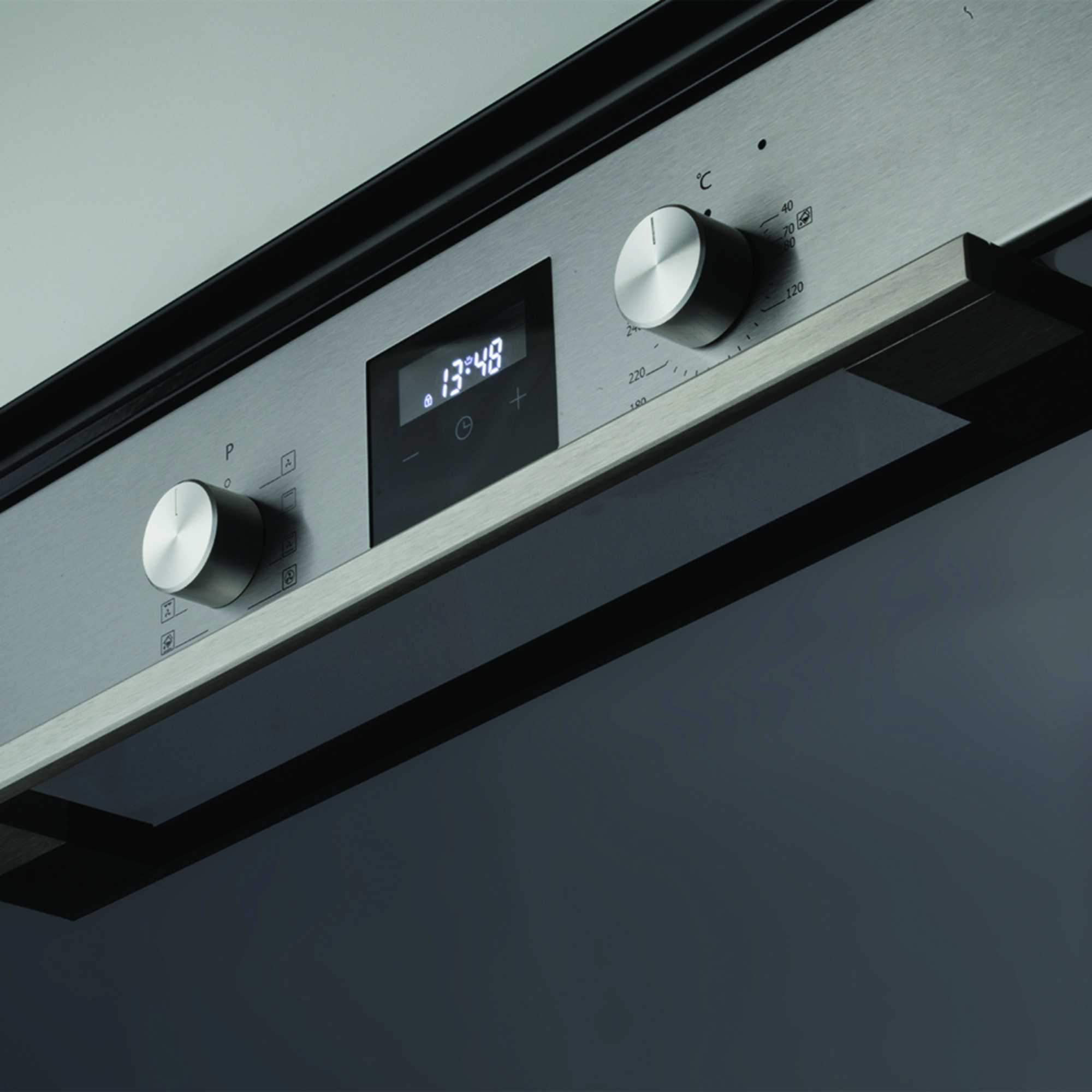 C60BIMFX 60L Built-in Single Oven - Stainless Steel