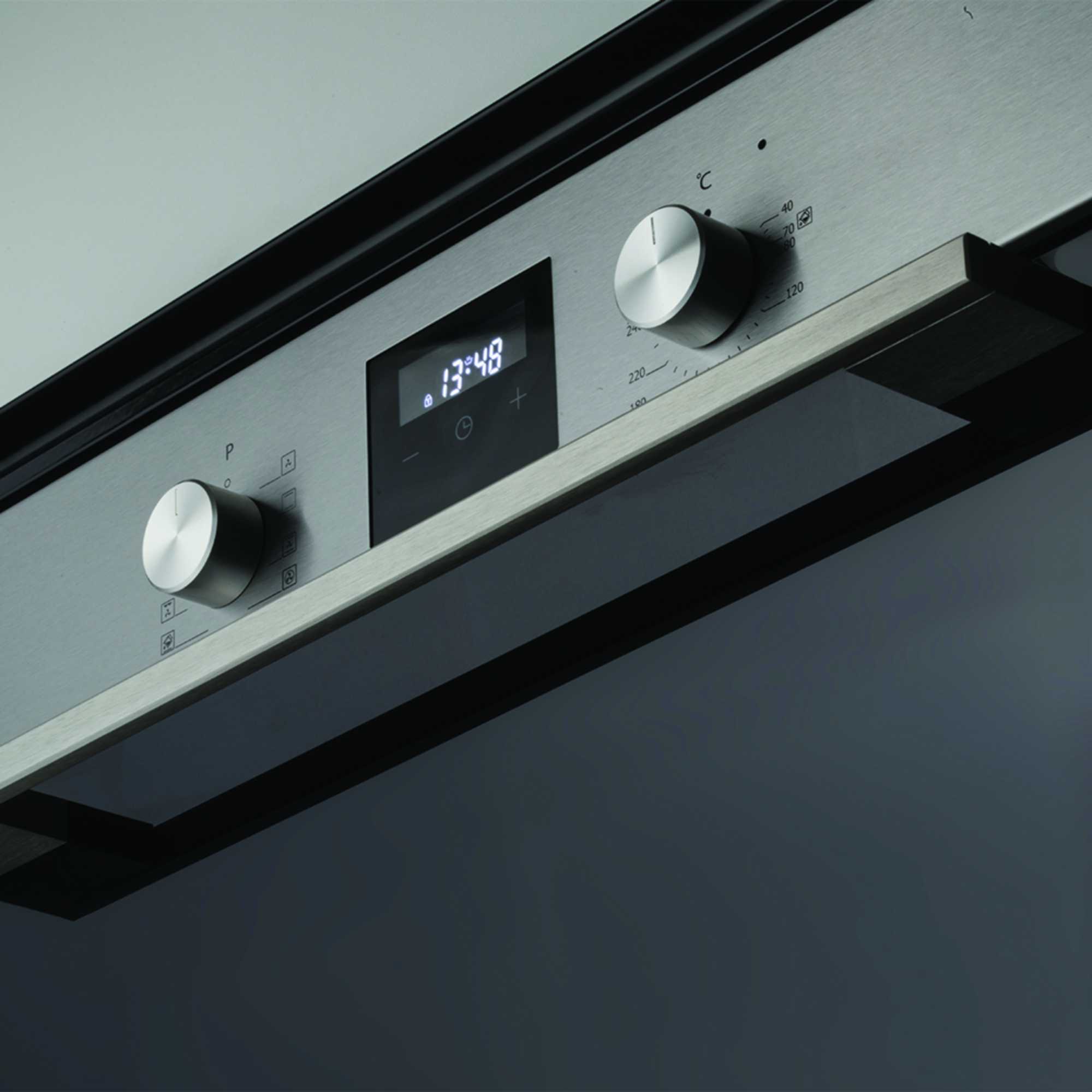 C60BIMFX 60L Built-in Single Oven - Stainless Steel