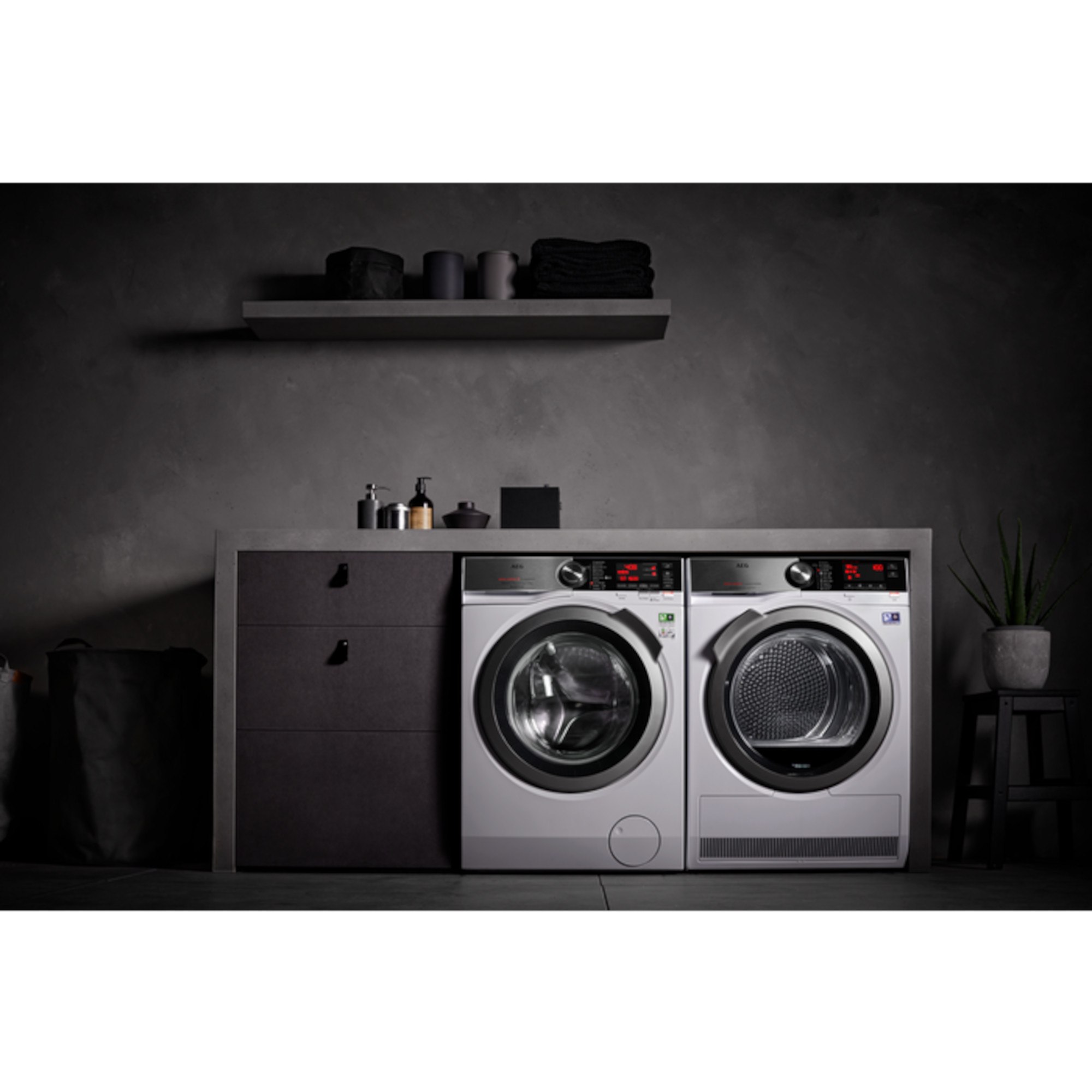 L8FEC966CA 9kg 8000 OKOMIX Washing Machine with Autodose