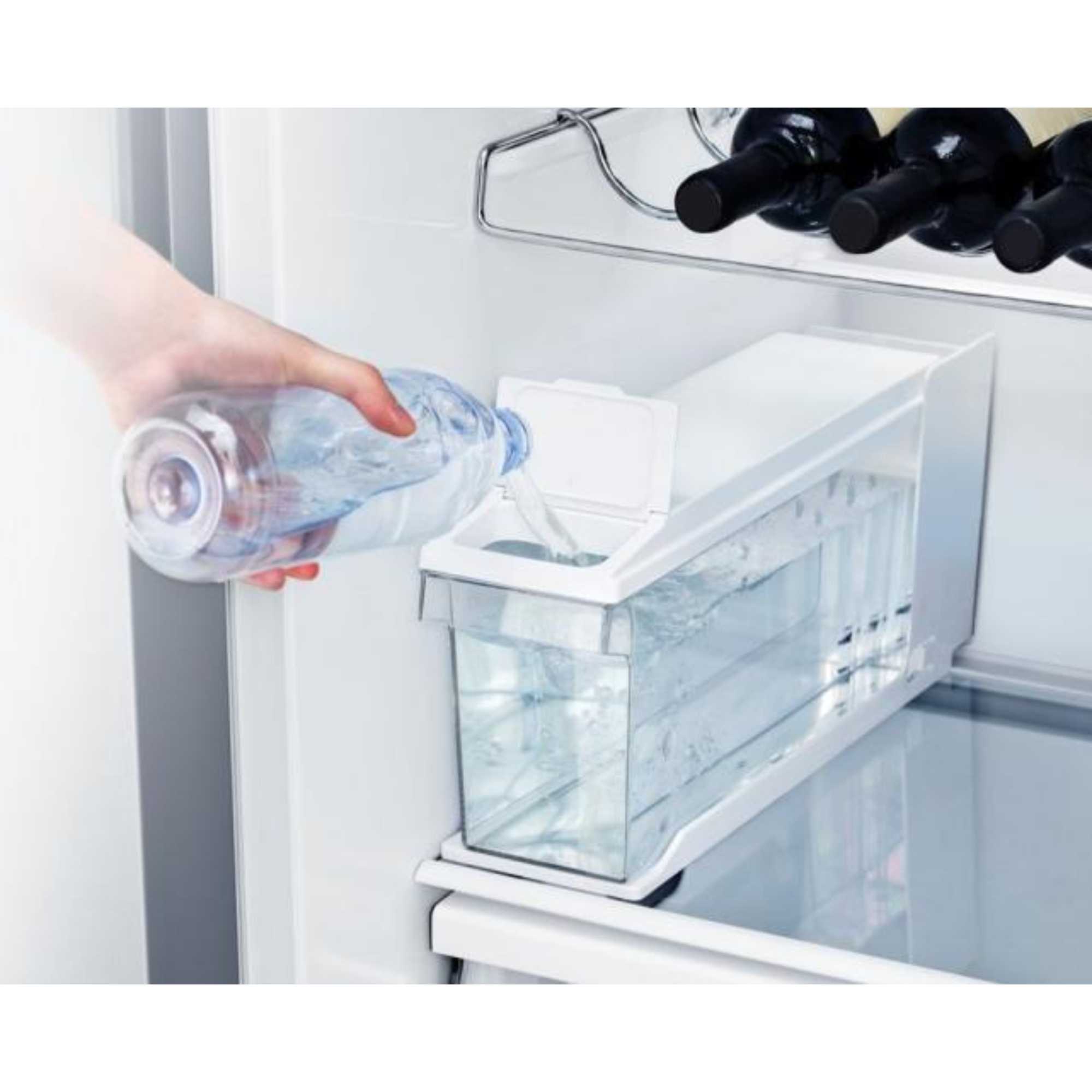 RS694N4TIE 562L American Style Fridge Freezer with Total No Frost - S/Steel