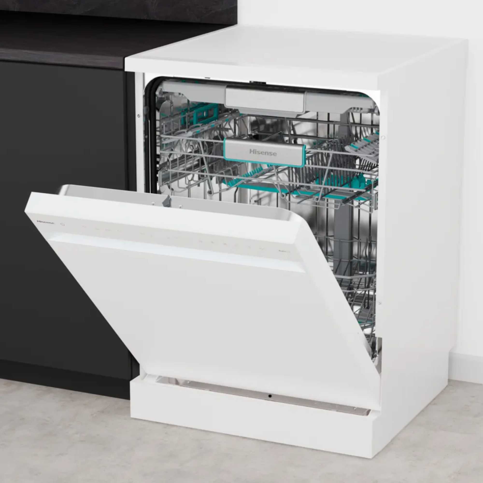Hi6 Freestanding Full-Sized Dishwasher - HS673A90WUK