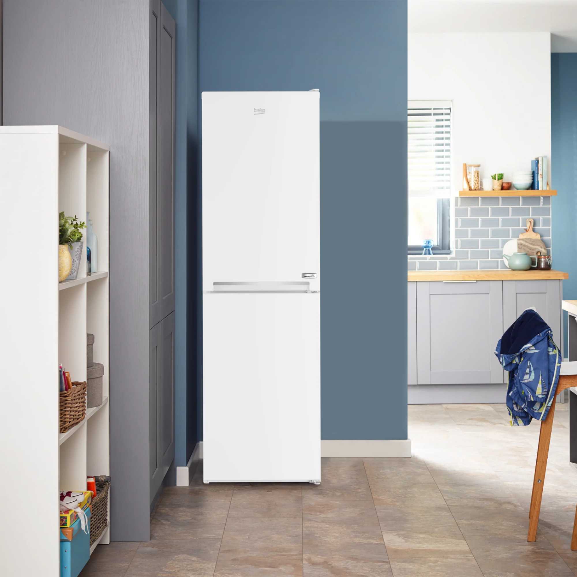 Fridge Freezer 50/50 Frost Free - White - CNG4582VW
