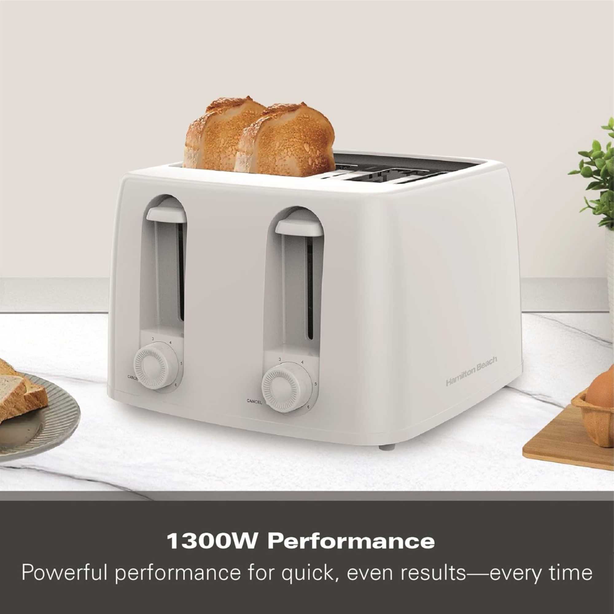 HB4T5032W 1300W Essential Toaster 4 Slice - White
