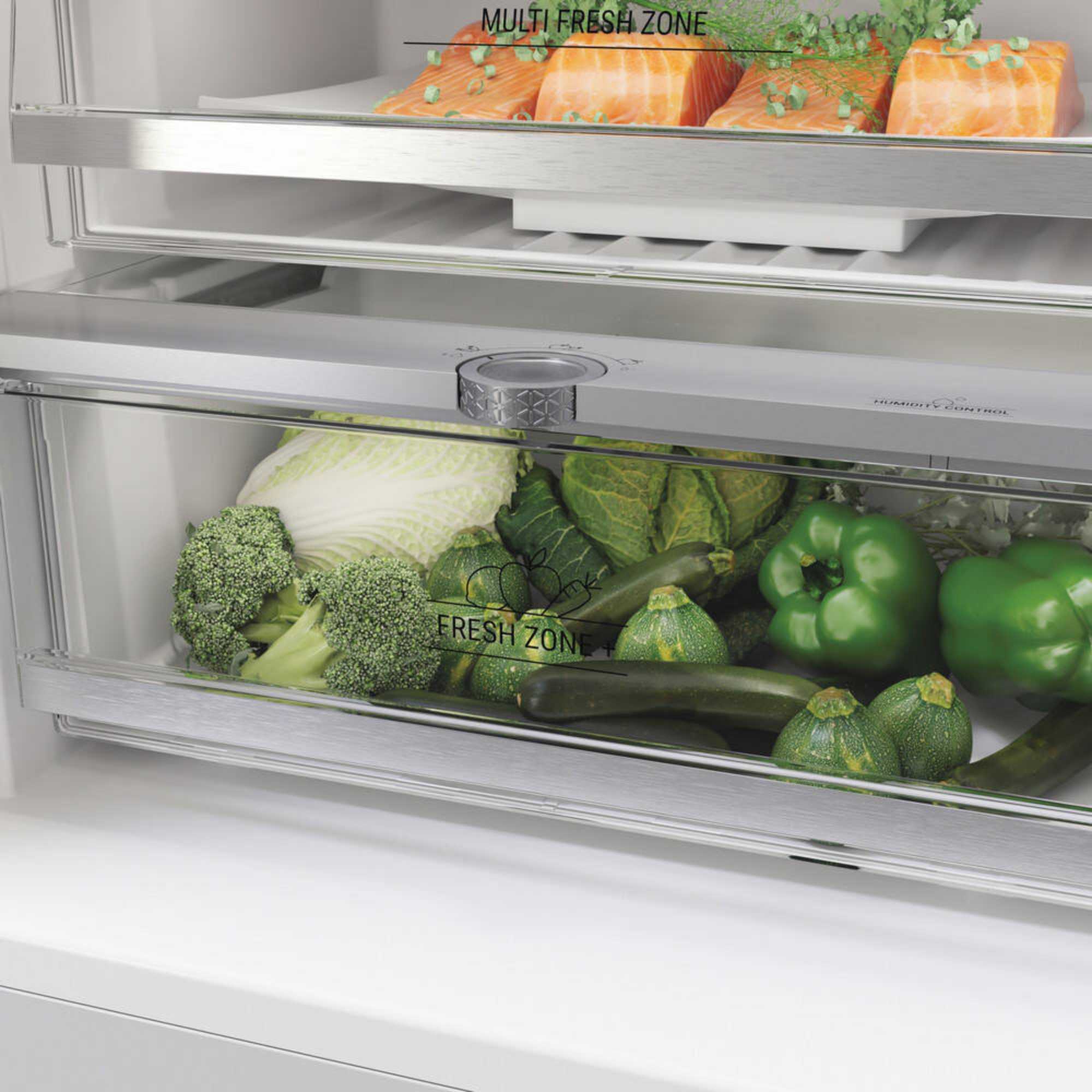 HPKS 1262B4 UK 265l Low Frost Integrated Fridge Freezer