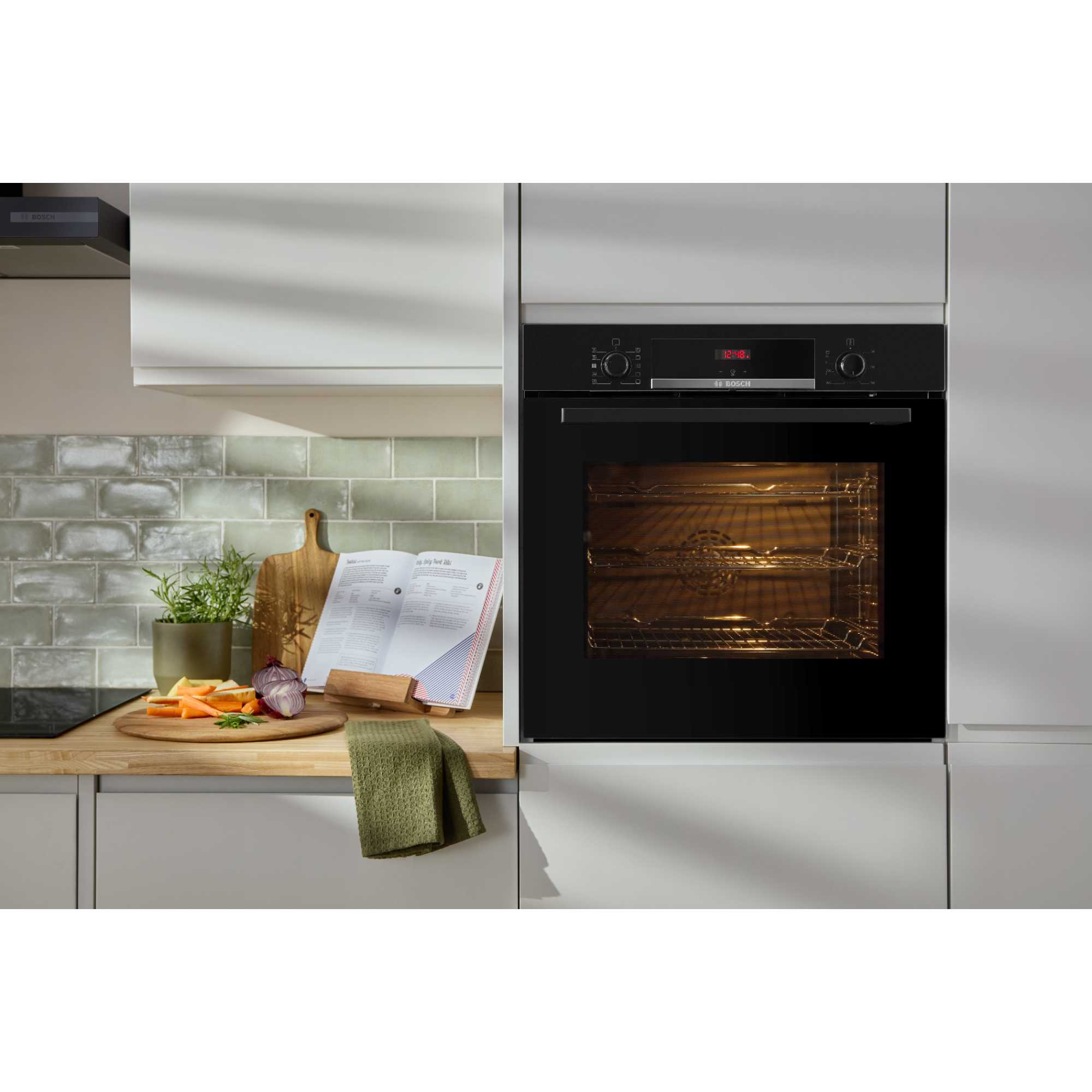 Series 4 HQA534BB3B Built-In Single Oven with Steam Function - Black